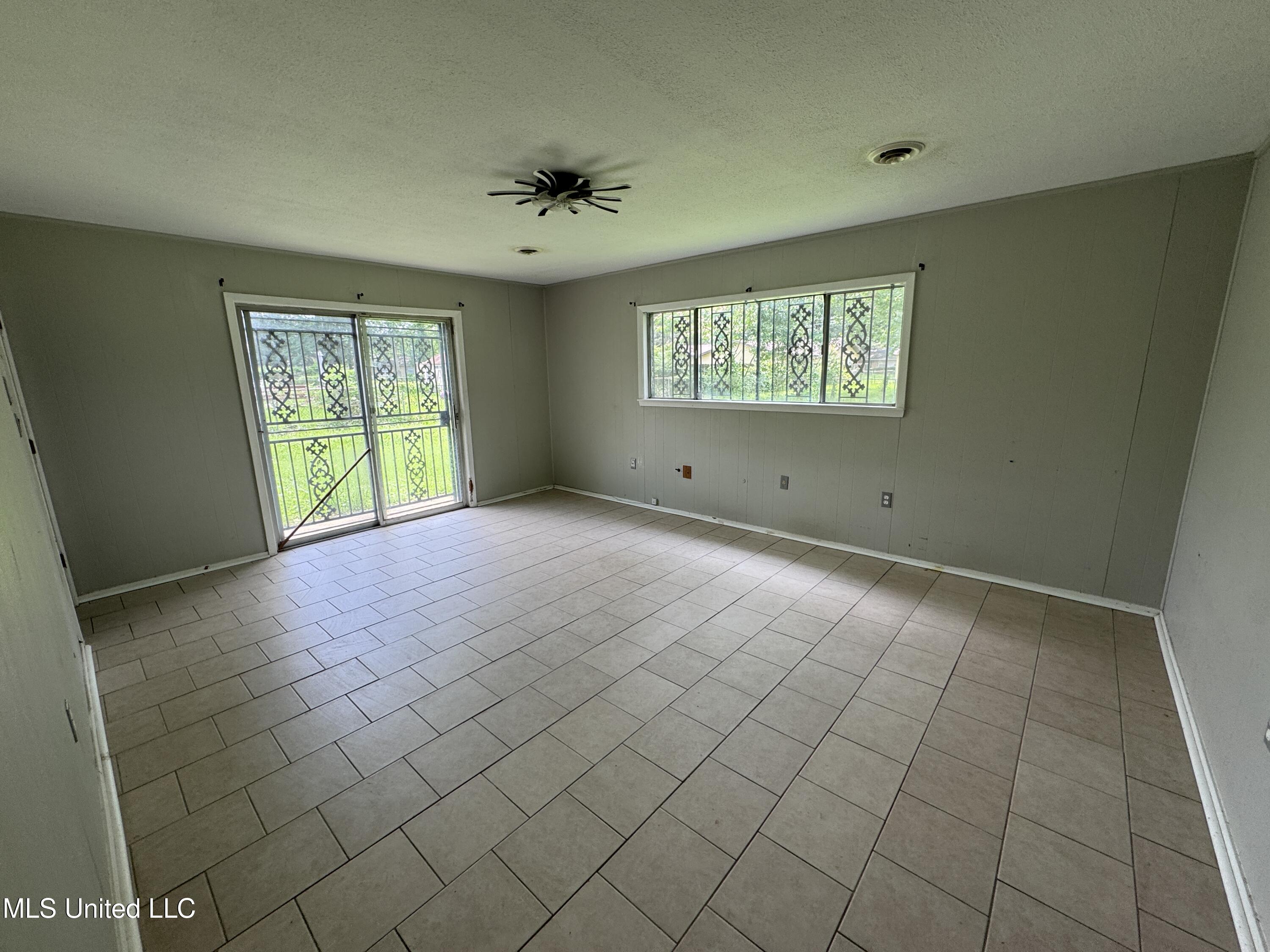 3327 Casa Grande Circle, Jackson, Mississippi image 6
