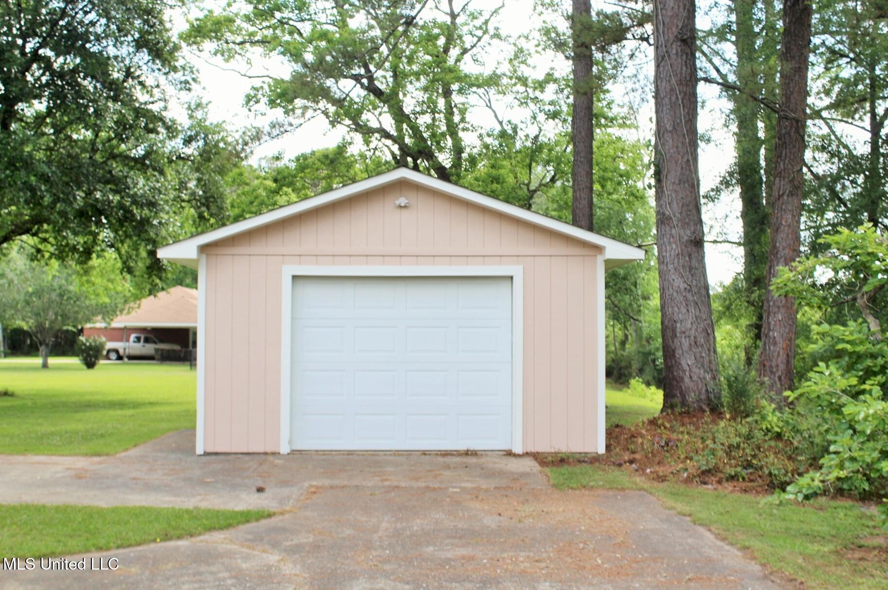 6908 Trehern Street, Moss Point, Mississippi image 26