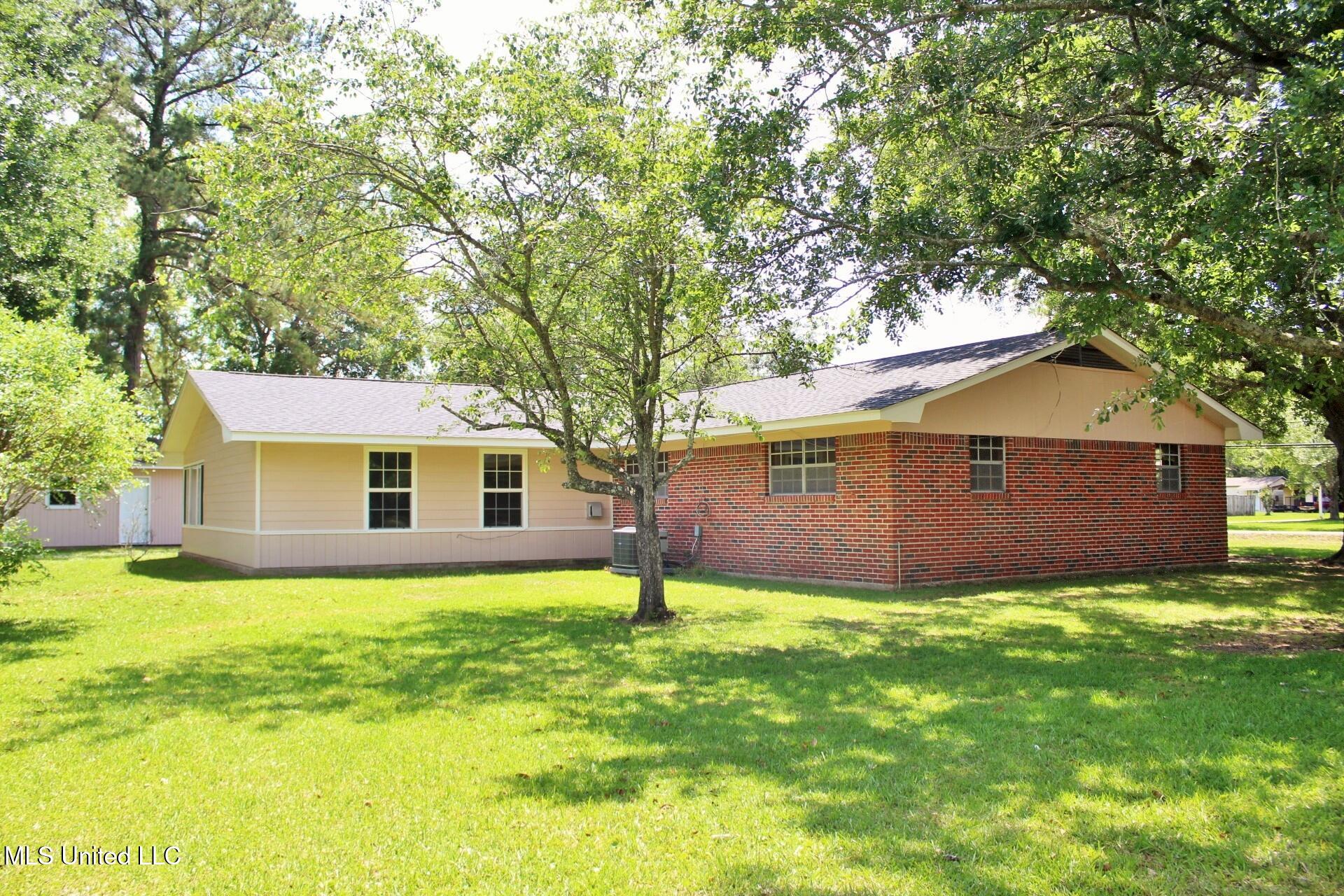 6908 Trehern Street, Moss Point, Mississippi image 29