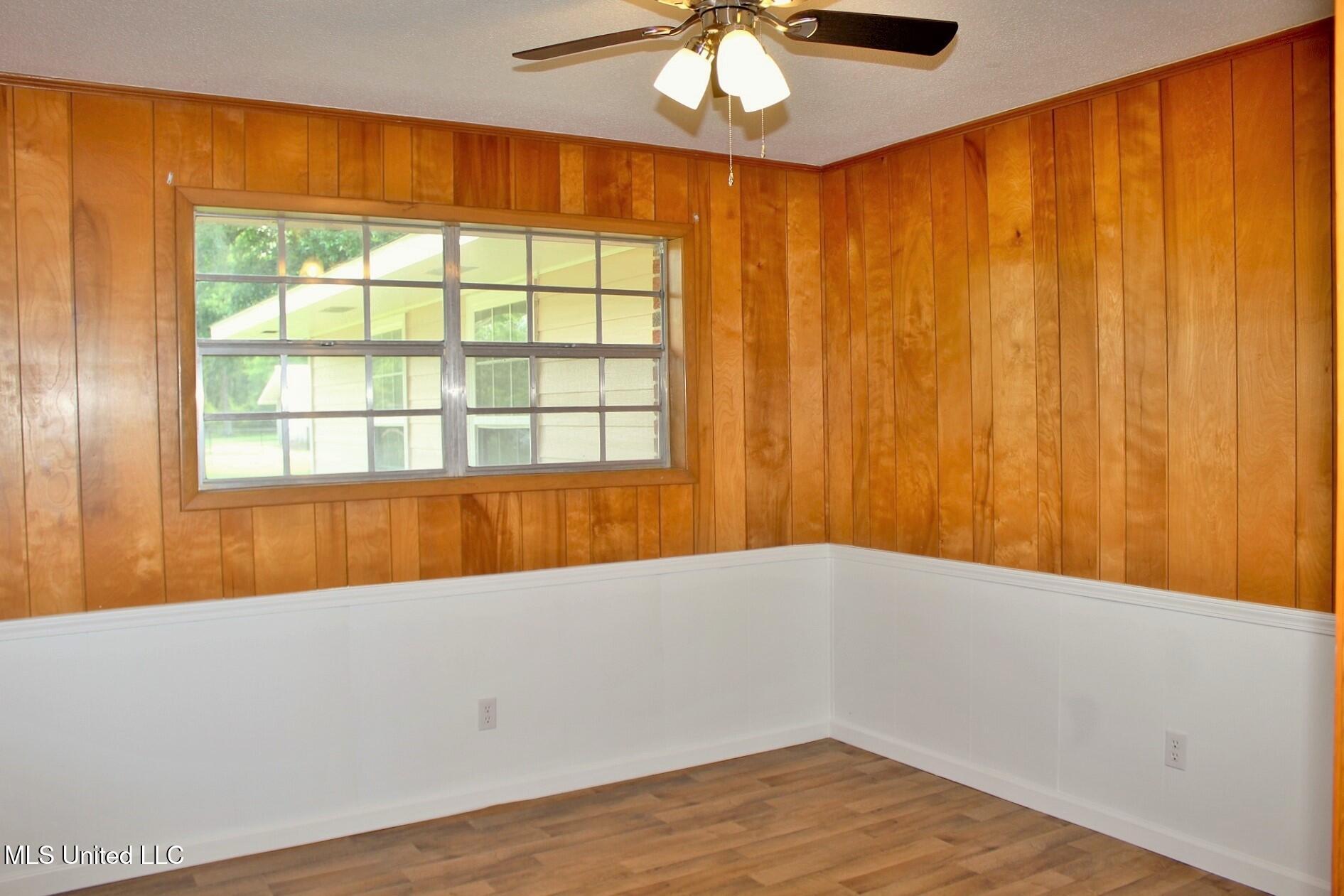 6908 Trehern Street, Moss Point, Mississippi image 23