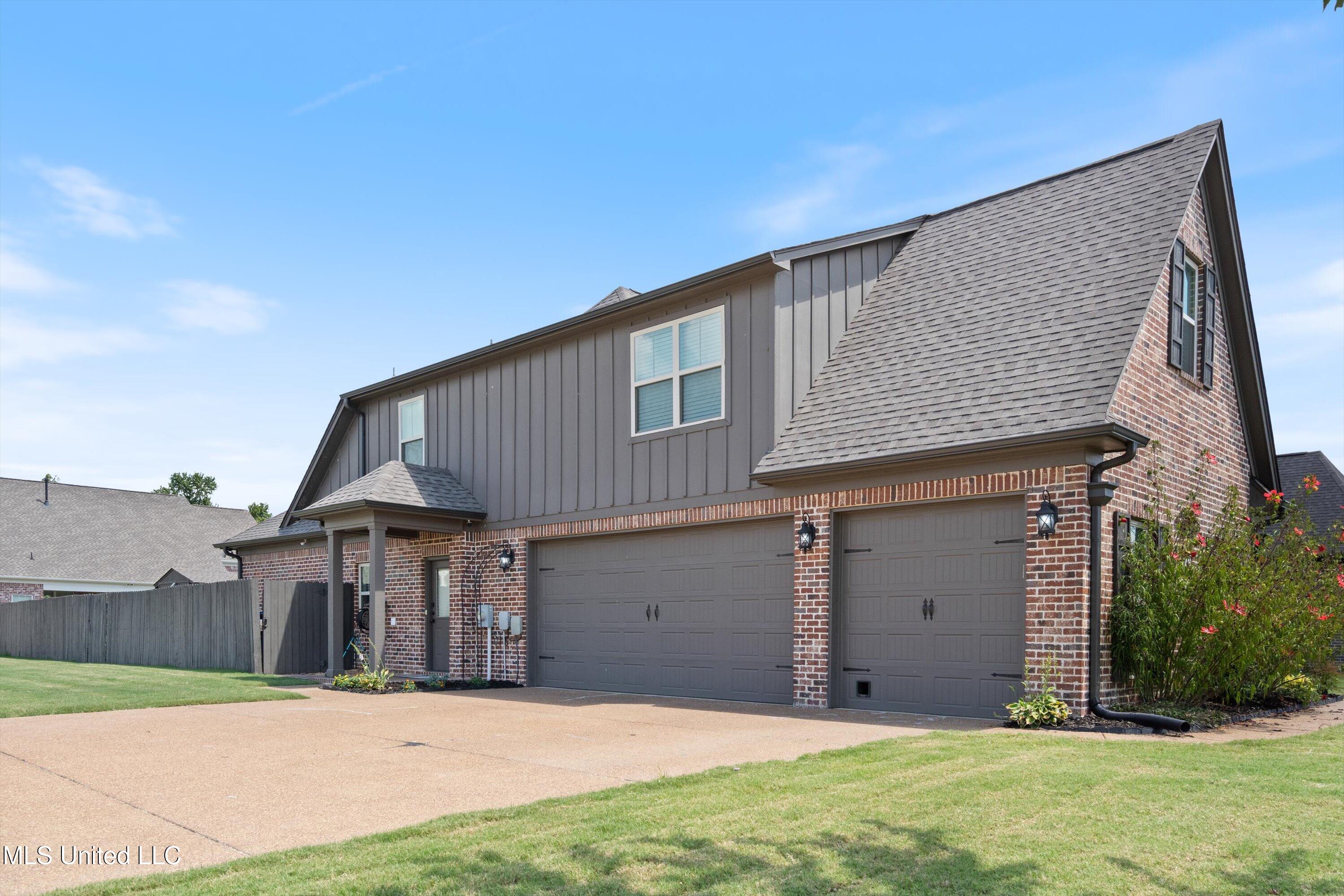 6712 W Aquila Circle, Olive Branch, Mississippi image 3