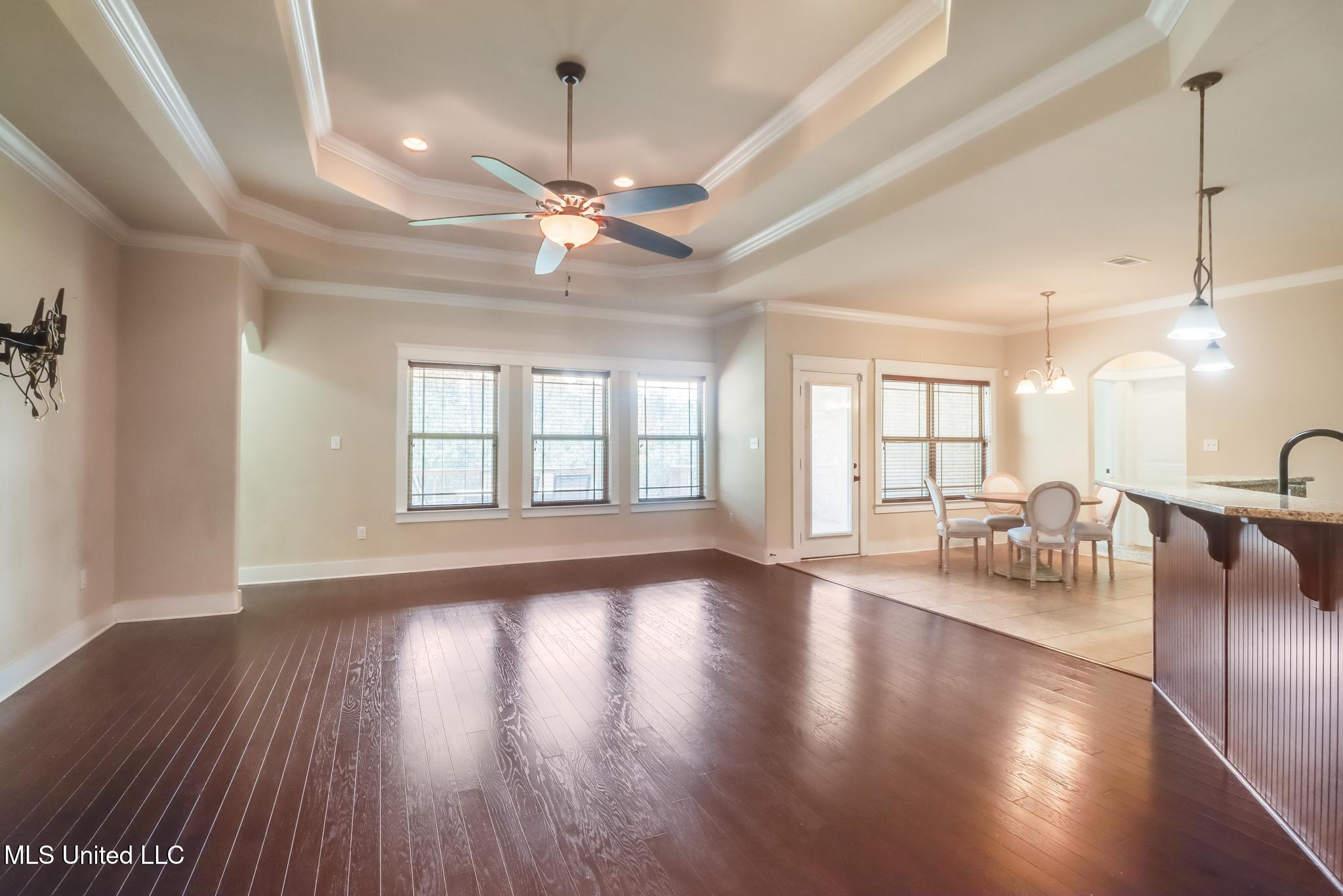 7808 Zachary Oaks Drive, Biloxi, Mississippi image 14
