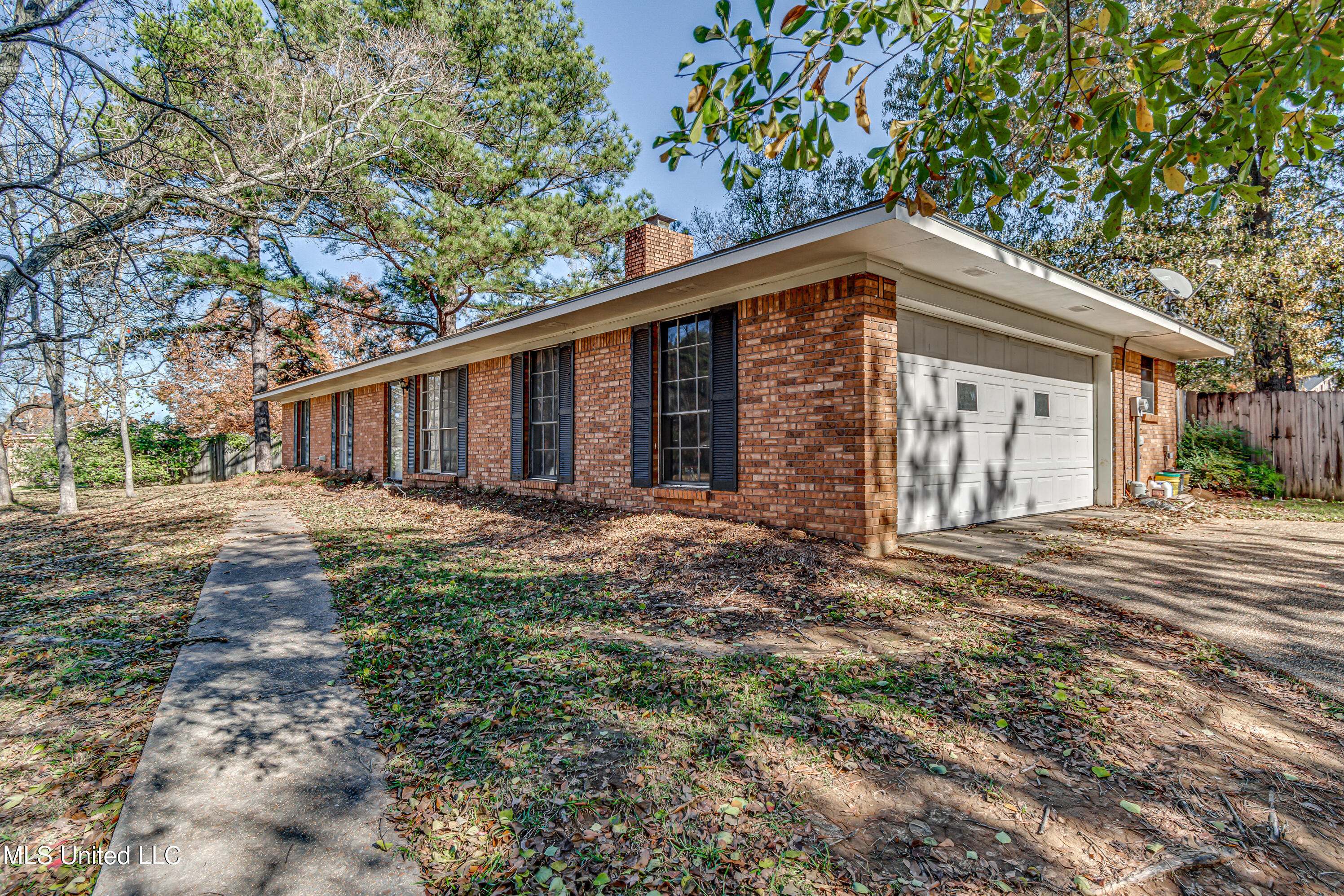 460 Robert Michael Drive Dr, Pearl, Mississippi image 3