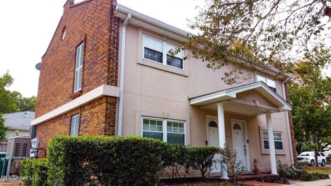 Condominium in Gulfport MS 1916 2nd Street.jpg