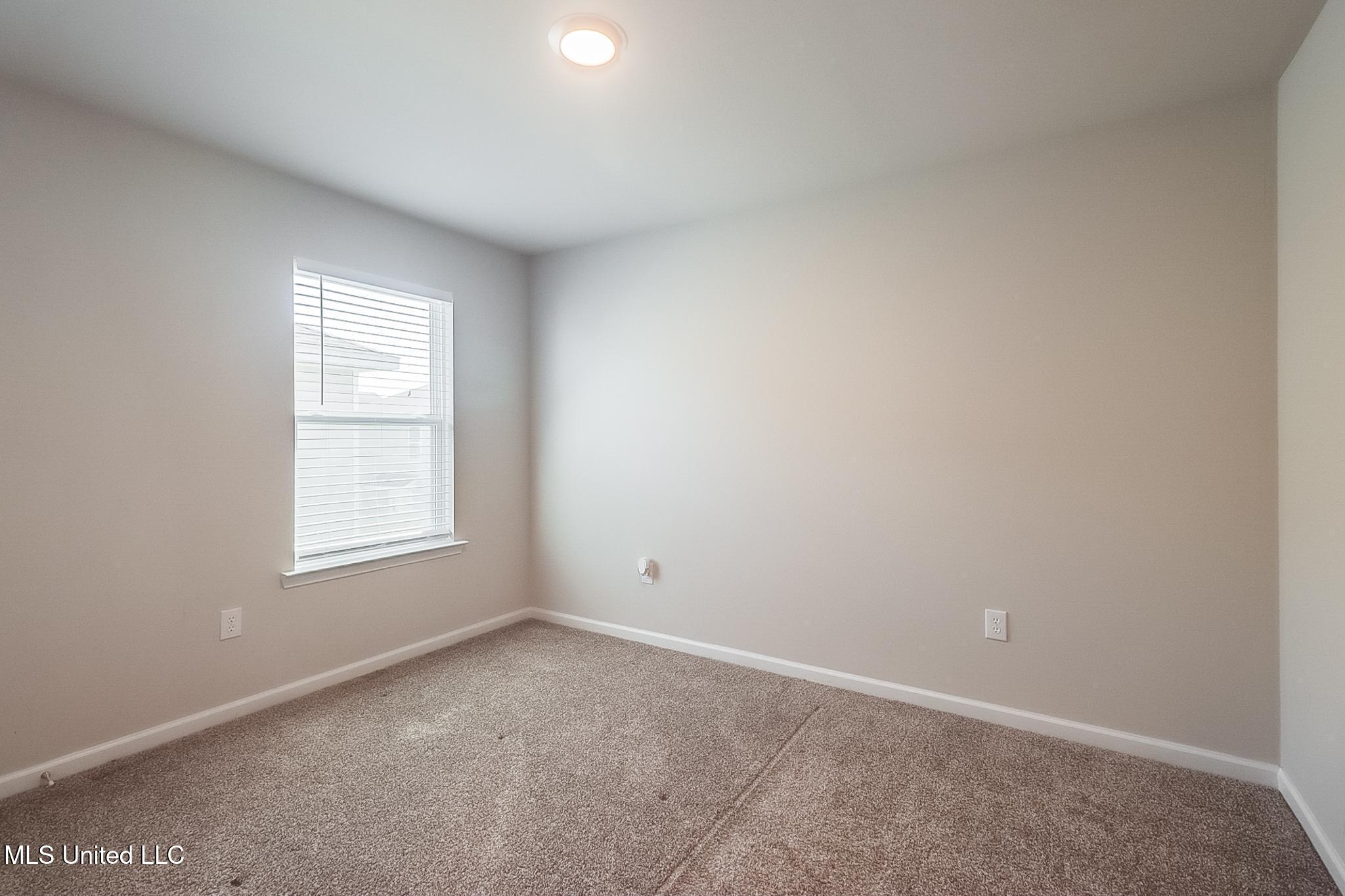 2000 Carondelet Street, Ocean Springs, Mississippi image 20