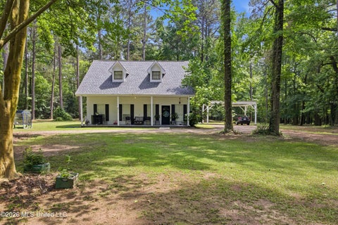 Homes For Sale - 1152 E Robb Street<br/> Summit, MS 39666