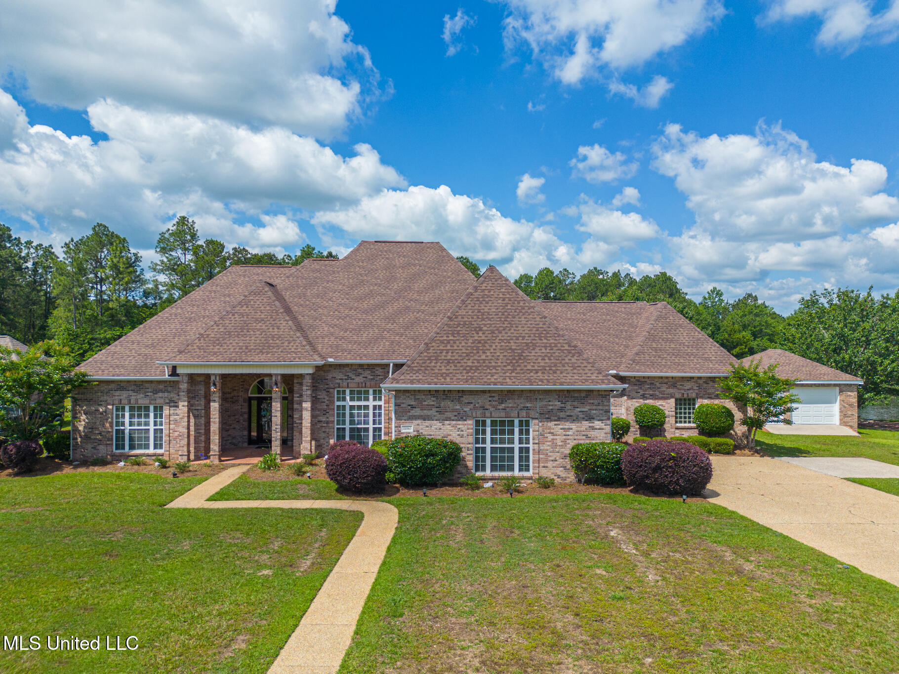 18065 Carson Court, Saucier, Mississippi image 1