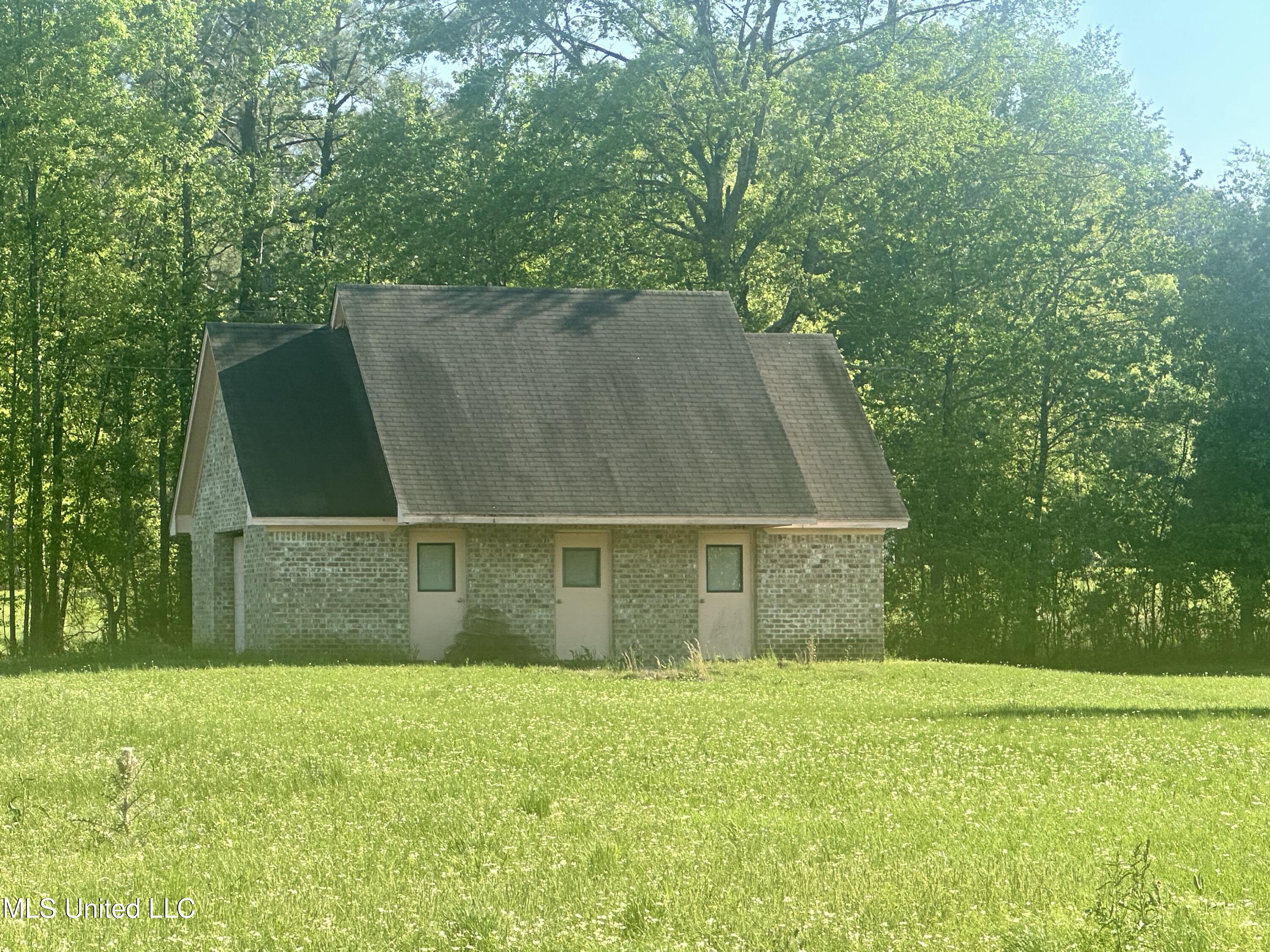 208 Deer Run, Jackson, Mississippi image 4