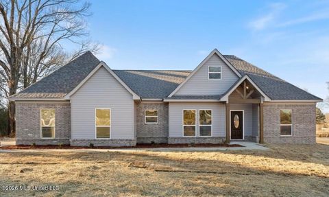 Homes For Sale - 210 Rowell Road<br/> Coldwater, MS 38618