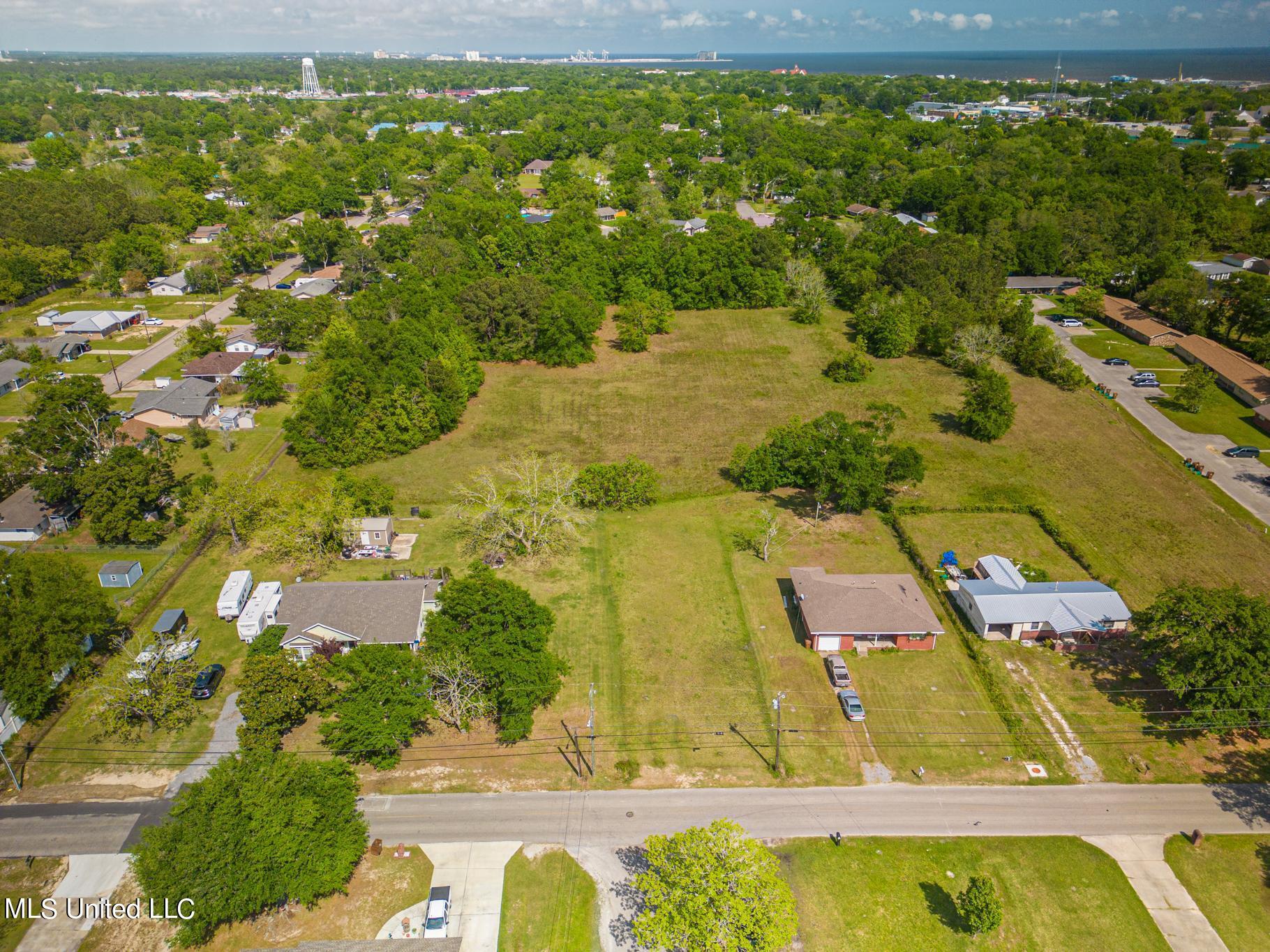 Alexander Road, Long Beach, Mississippi image 2