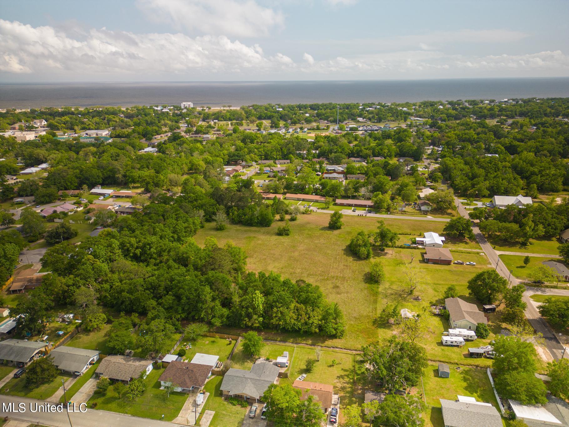 Alexander Road, Long Beach, Mississippi image 8