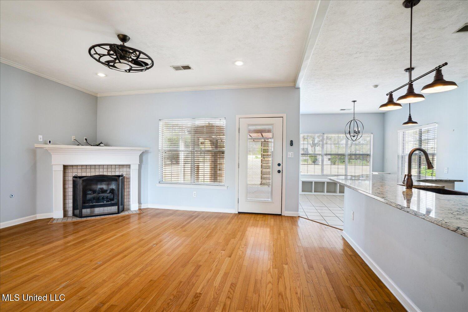 1923 W Lamar Place, Hernando, Mississippi image 9