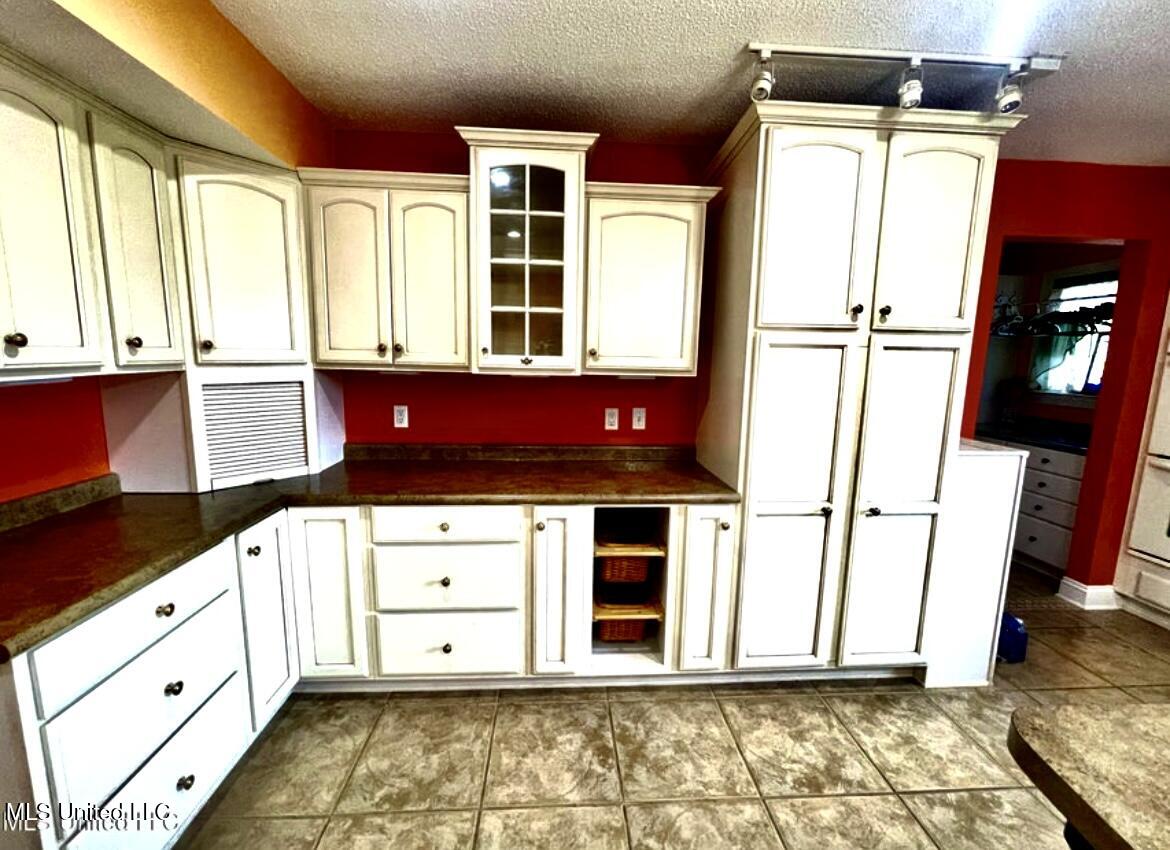 1517 Oak Leaf Circle, Gautier, Mississippi image 27