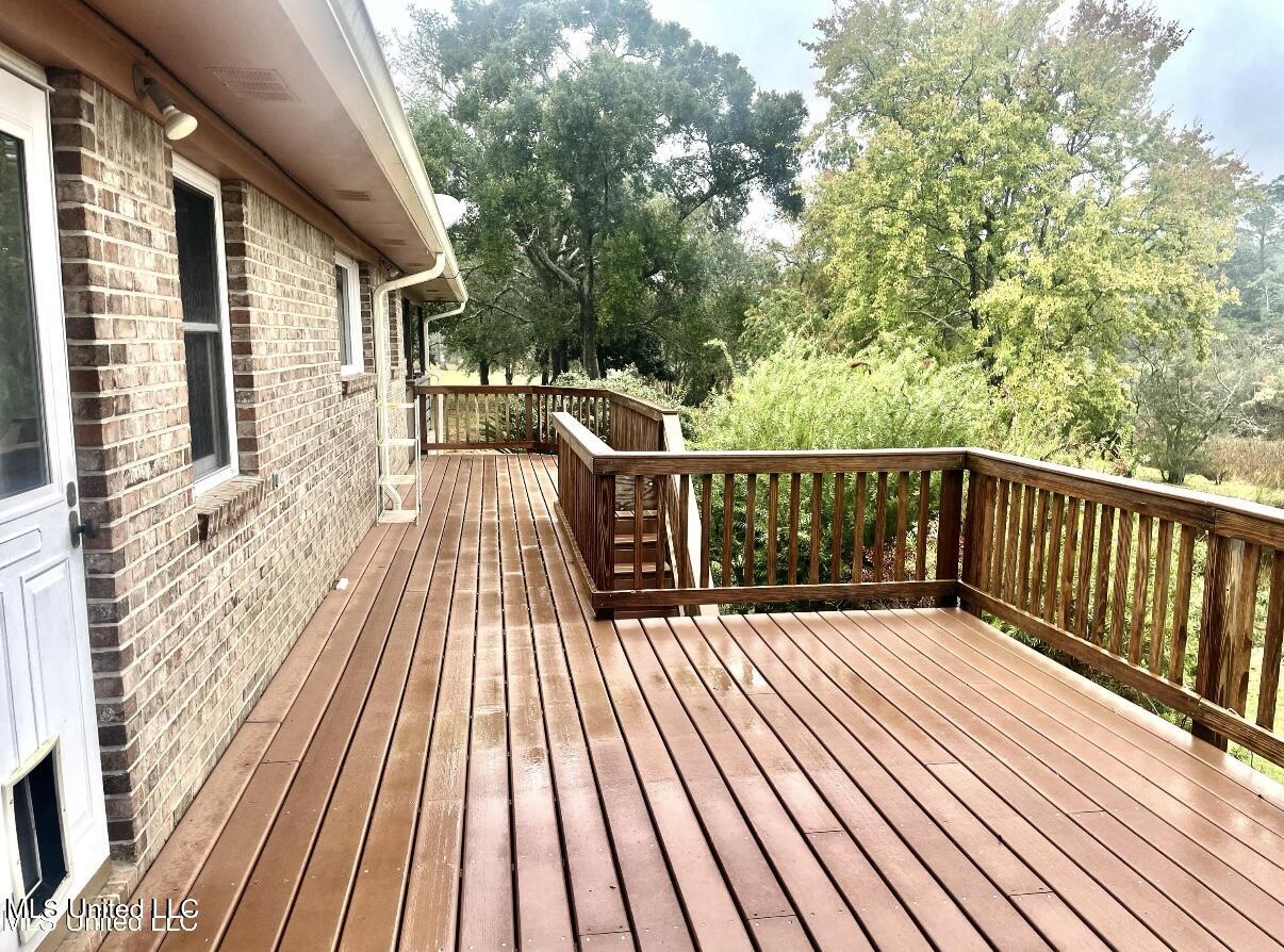 1517 Oak Leaf Circle, Gautier, Mississippi image 43