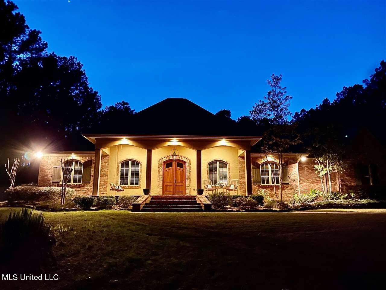 512 Durrango Drive, Brandon, Mississippi image 1