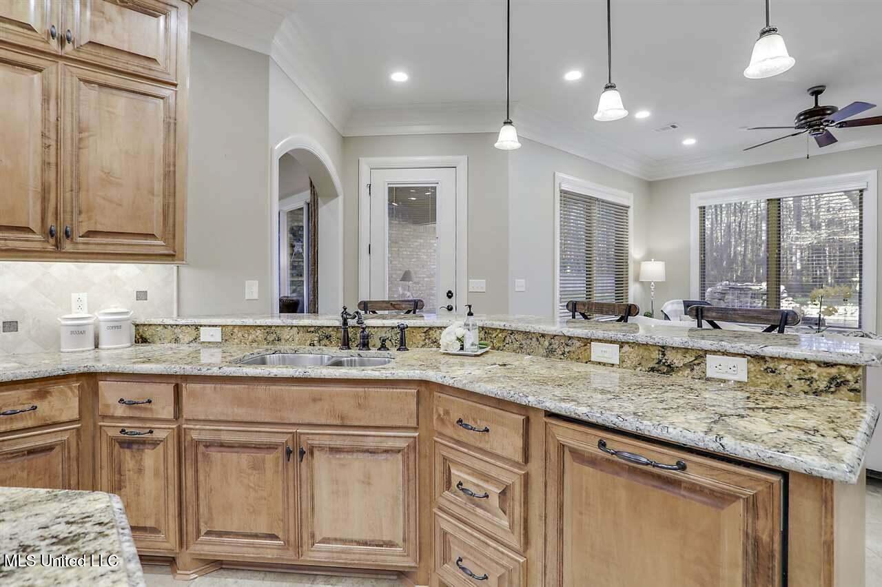 512 Durrango Drive, Brandon, Mississippi image 38
