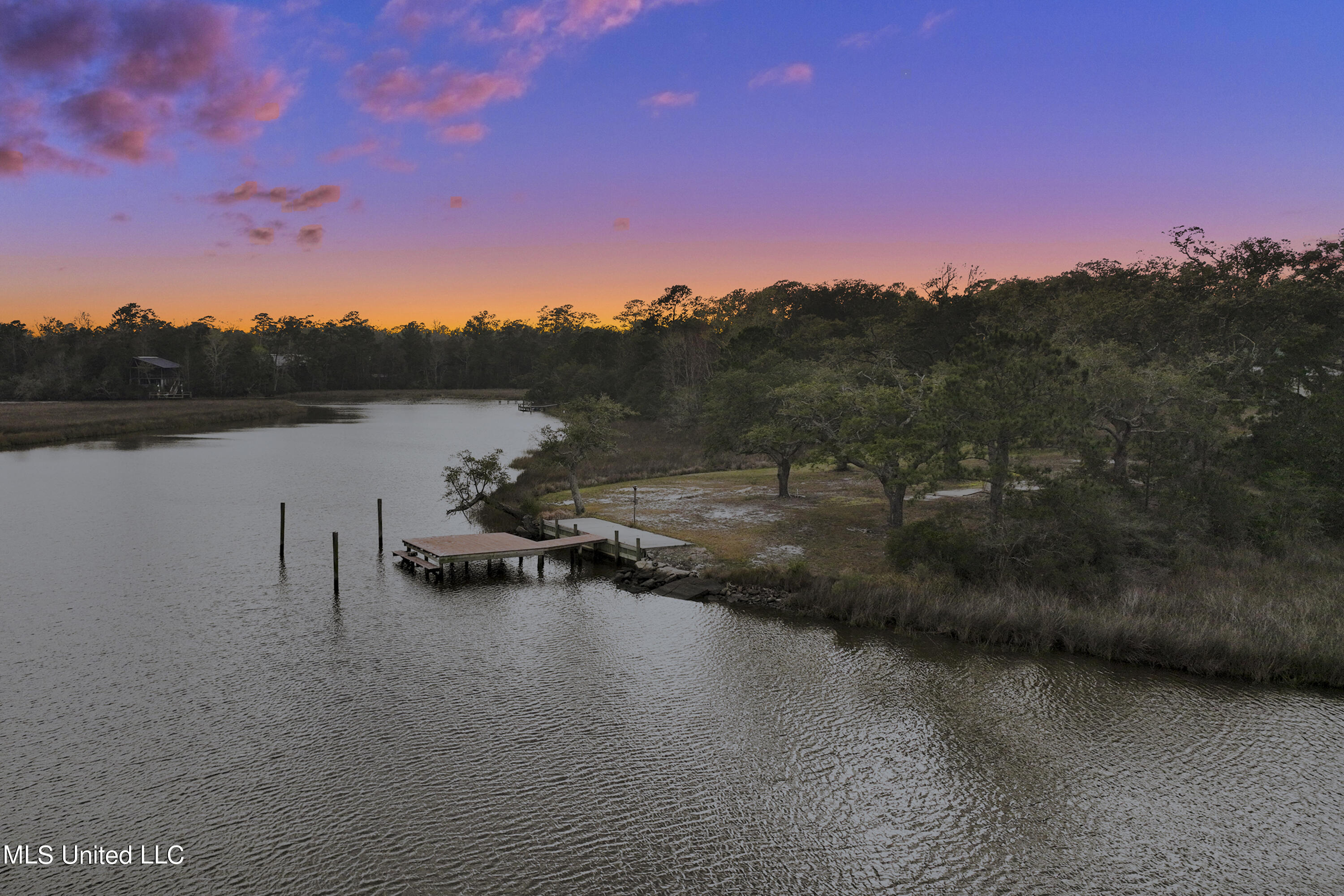 3608 Knapp Road, Ocean Springs, Mississippi image 2