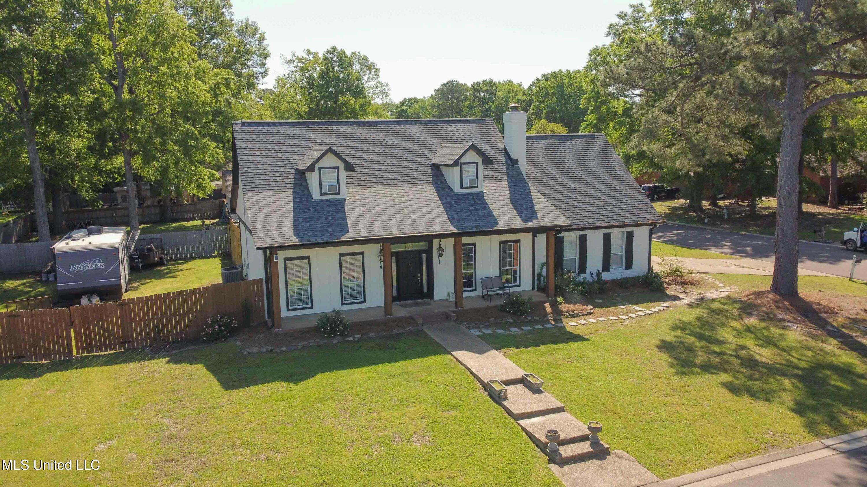 199 Mandarin Drive, Brandon, Mississippi image 2