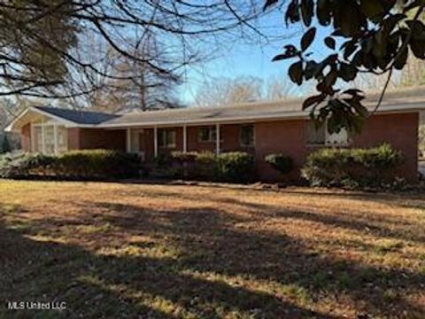 Homes For Sale - 377 NW Highway 550<br/> Brookhaven, MS 39601