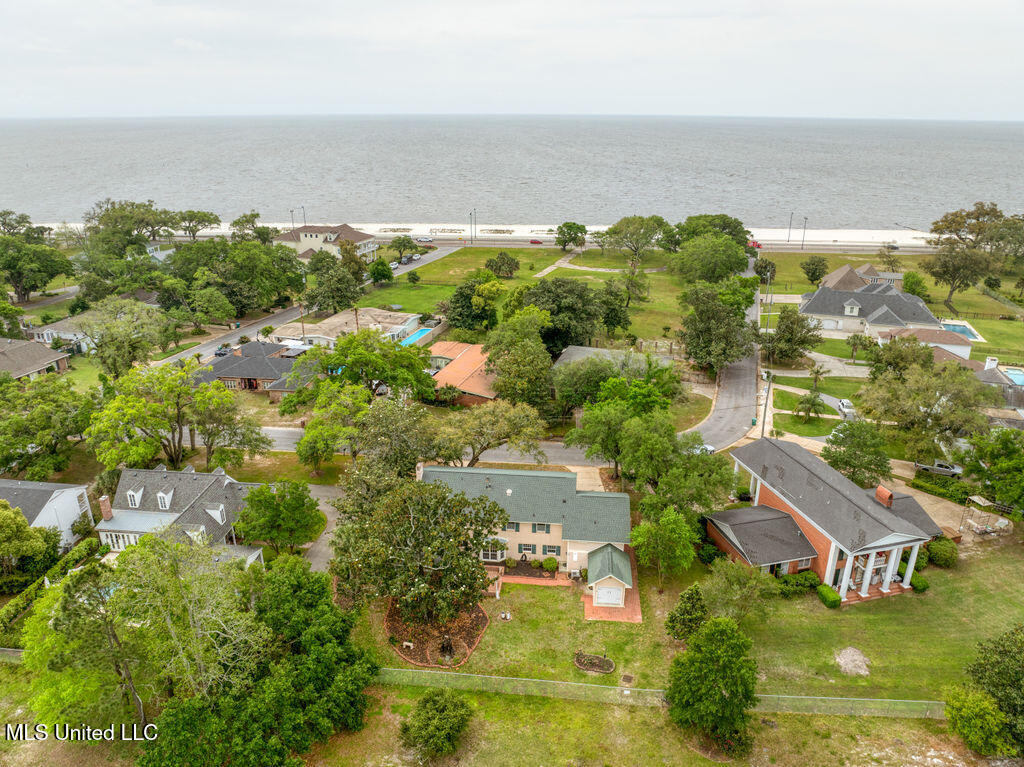 8 Mockingbird Lane, Gulfport, Mississippi image 9