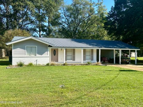 Homes For Sale - 112 Devalda Drive<br/> Montgomery County, Duck Hill, MS 38925