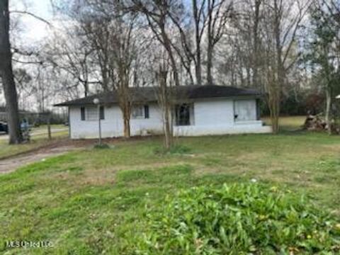 Apartment For Sale - 208 Woodland Avenue<br/> Ferriday, LA 71334