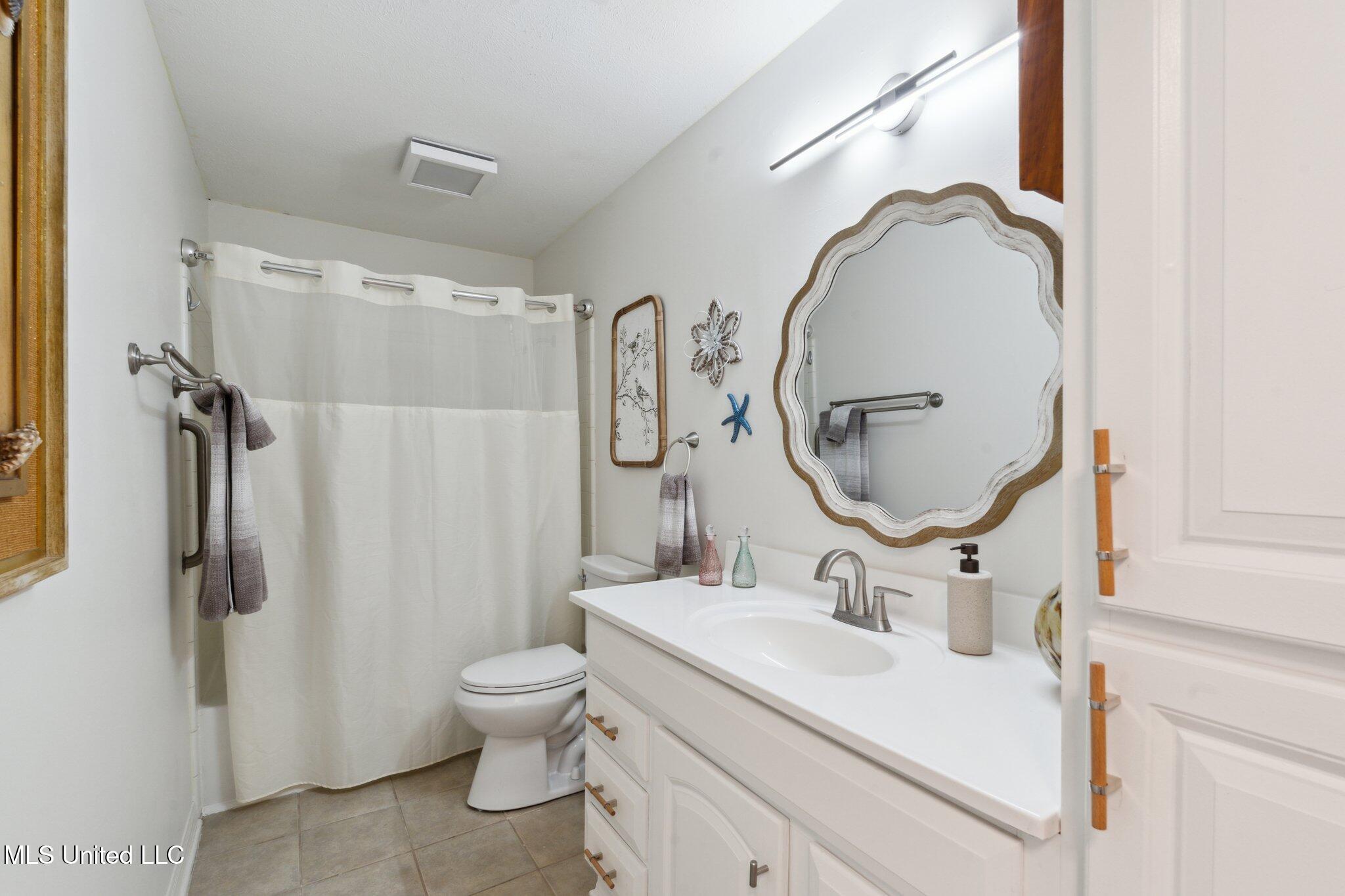 110 Oak Gardens Avenue, Long Beach, Mississippi image 18