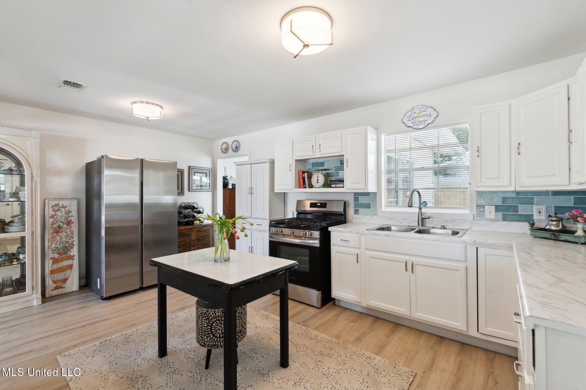110 Oak Gardens Avenue, Long Beach, Mississippi image 22