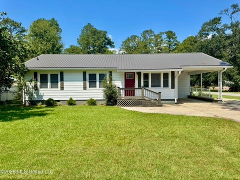 Homes For Sale - 429 E Franklin Street<br/> Quitman, MS 39355