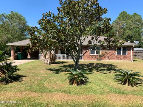 Homes For Sale - 8019 Hancock Drive<br/> Bay Saint Louis, MS 39520