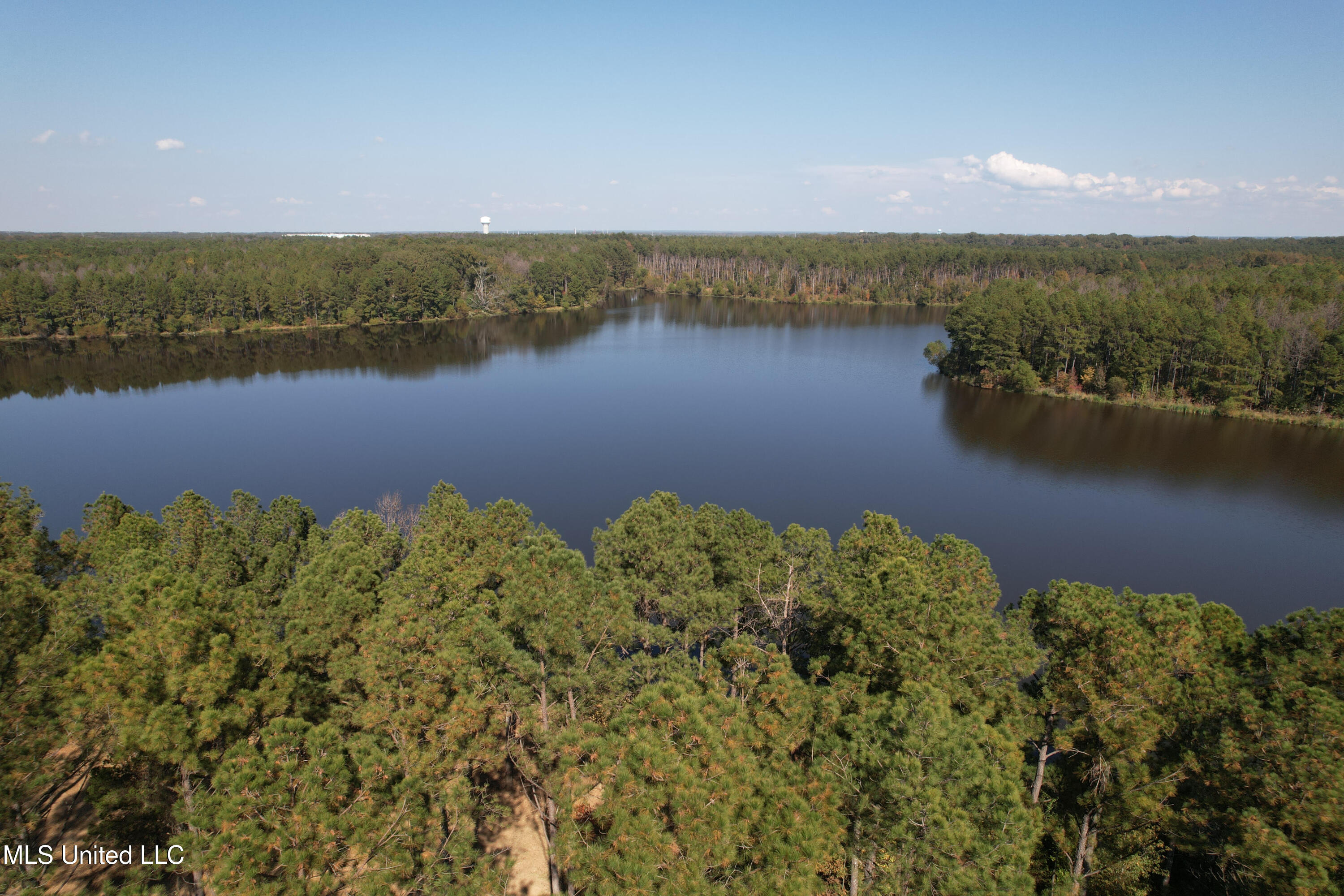 Lakeshire Parkway, Canton, Mississippi image 1