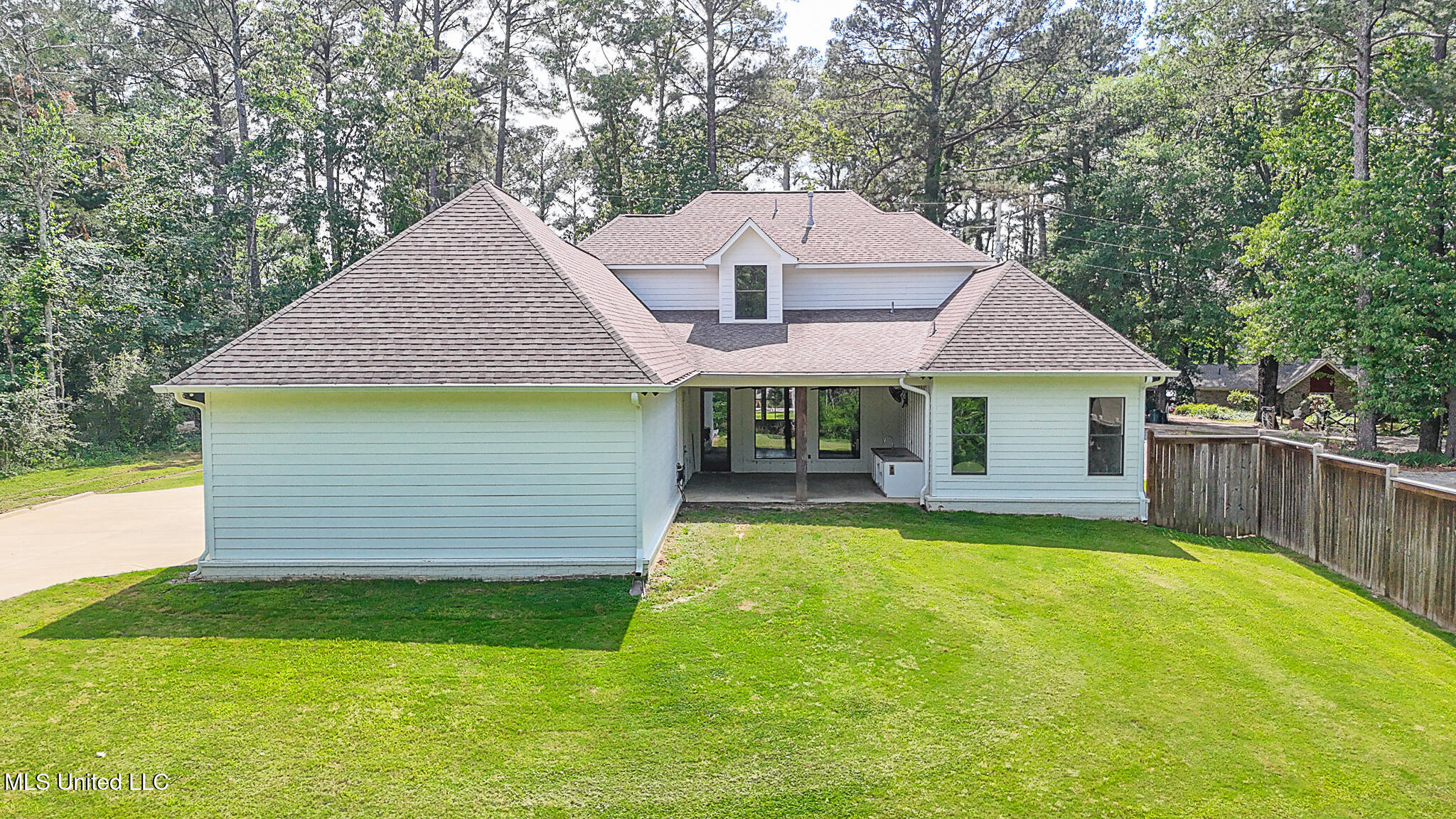 195 Lorman Lane, Madison, Mississippi image 45