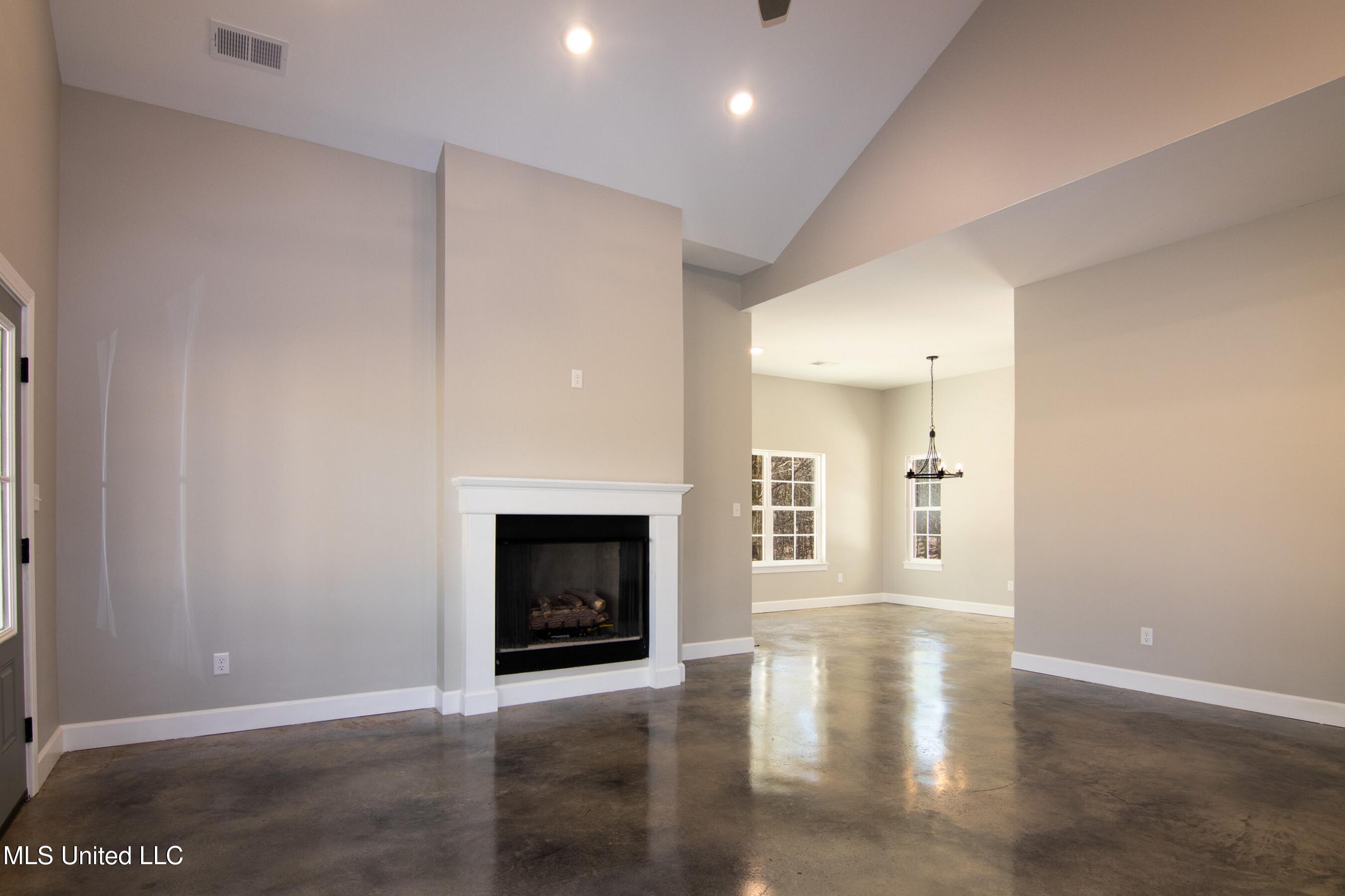 11583 Brownsferry Road, Sarah, Mississippi image 4