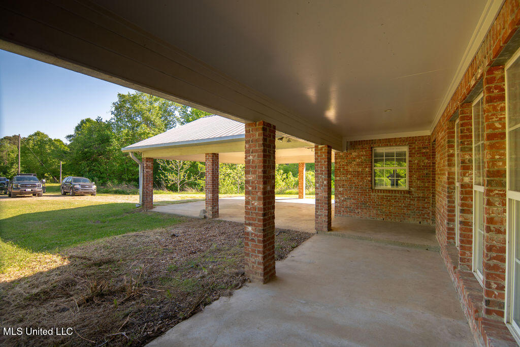 290 Abigail Lane, Bentonia, Mississippi image 6