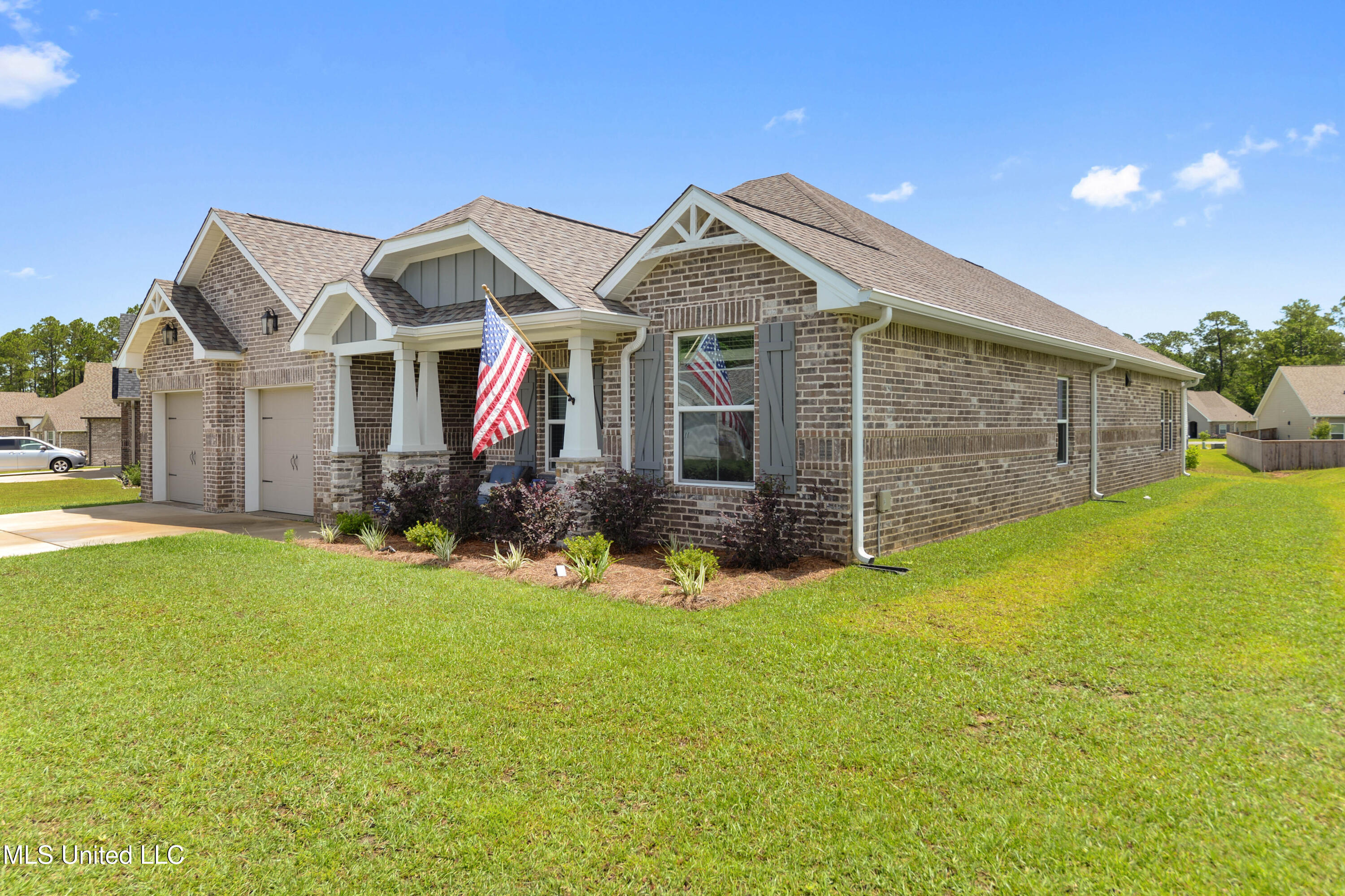 16872 W Landon Green Circle, Gulfport, Mississippi image 2