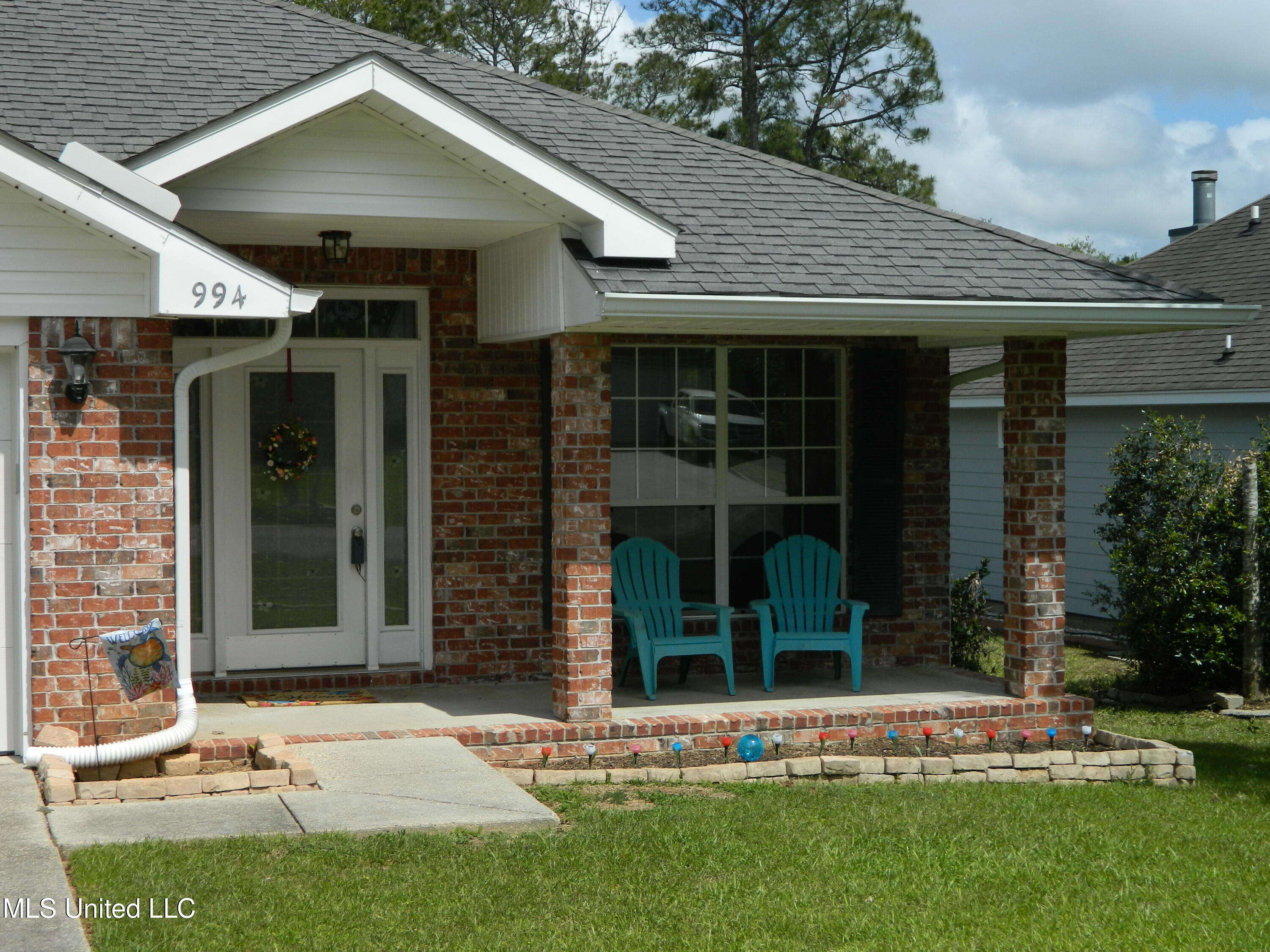994 Muolea Court, Diamondhead, Mississippi image 2