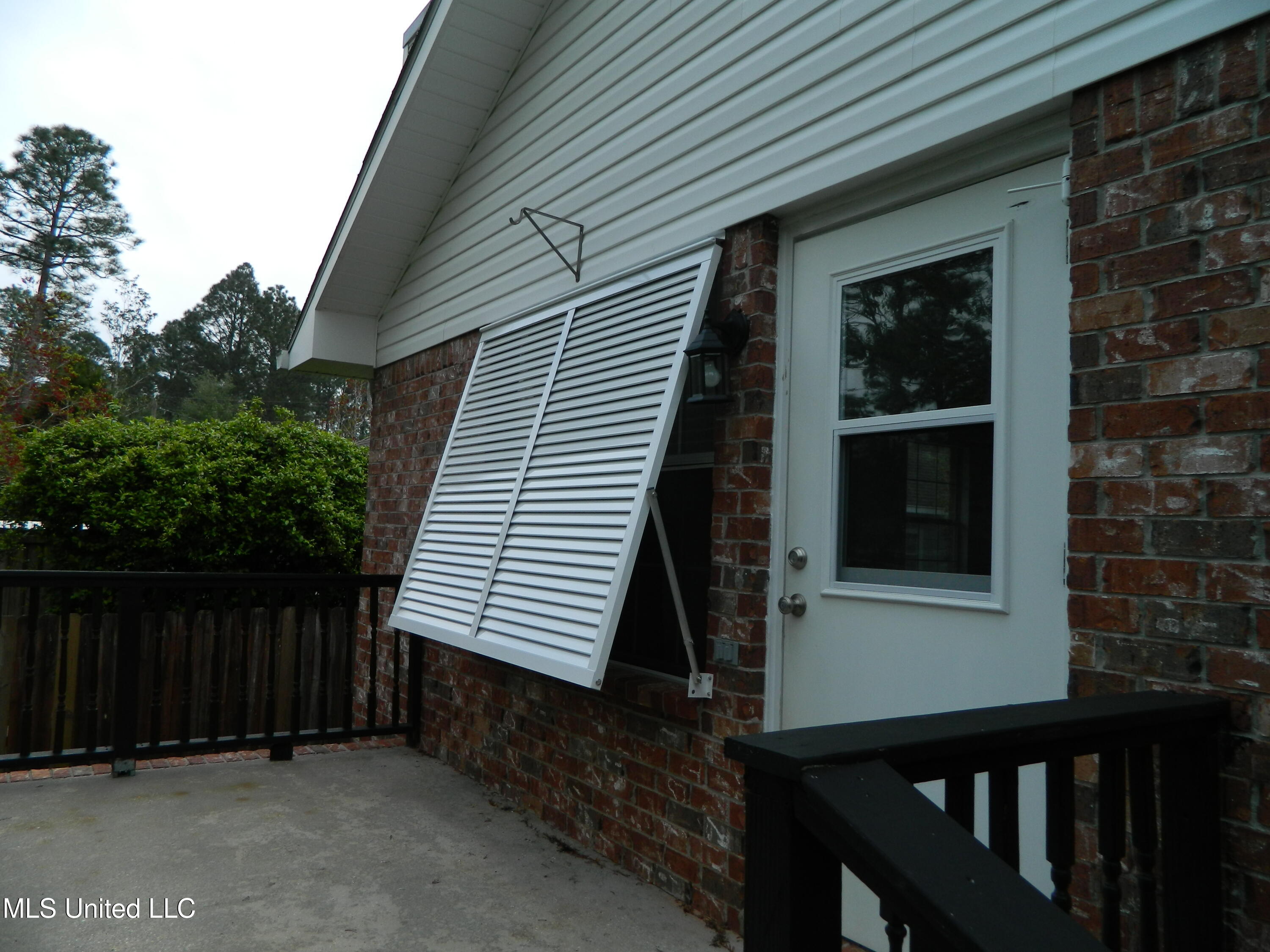 994 Muolea Court, Diamondhead, Mississippi image 32