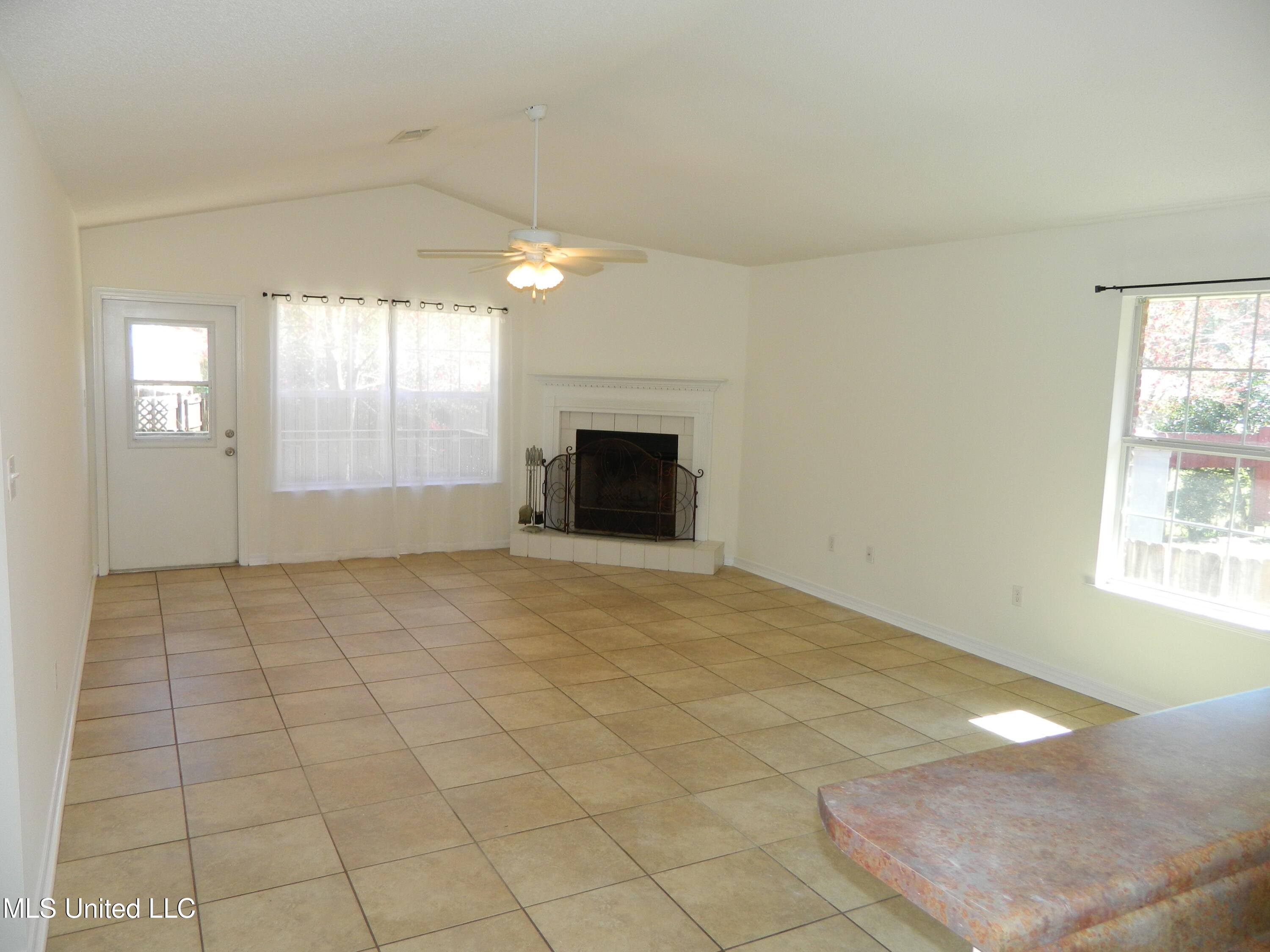 994 Muolea Court, Diamondhead, Mississippi image 12