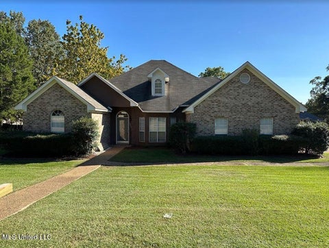 Homes For Rent - 2206 Pinehaven Drive<br/> Flowood, MS 39232