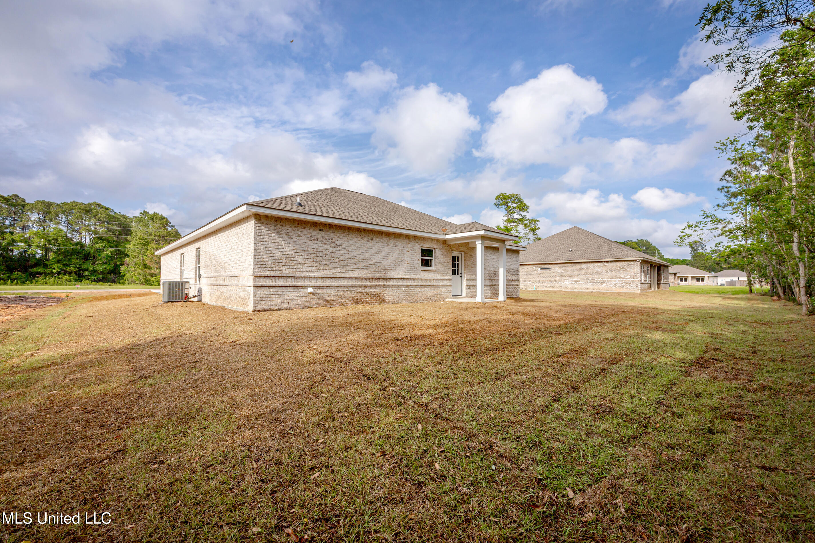 2401 Graveline Road, Gautier, Mississippi image 40