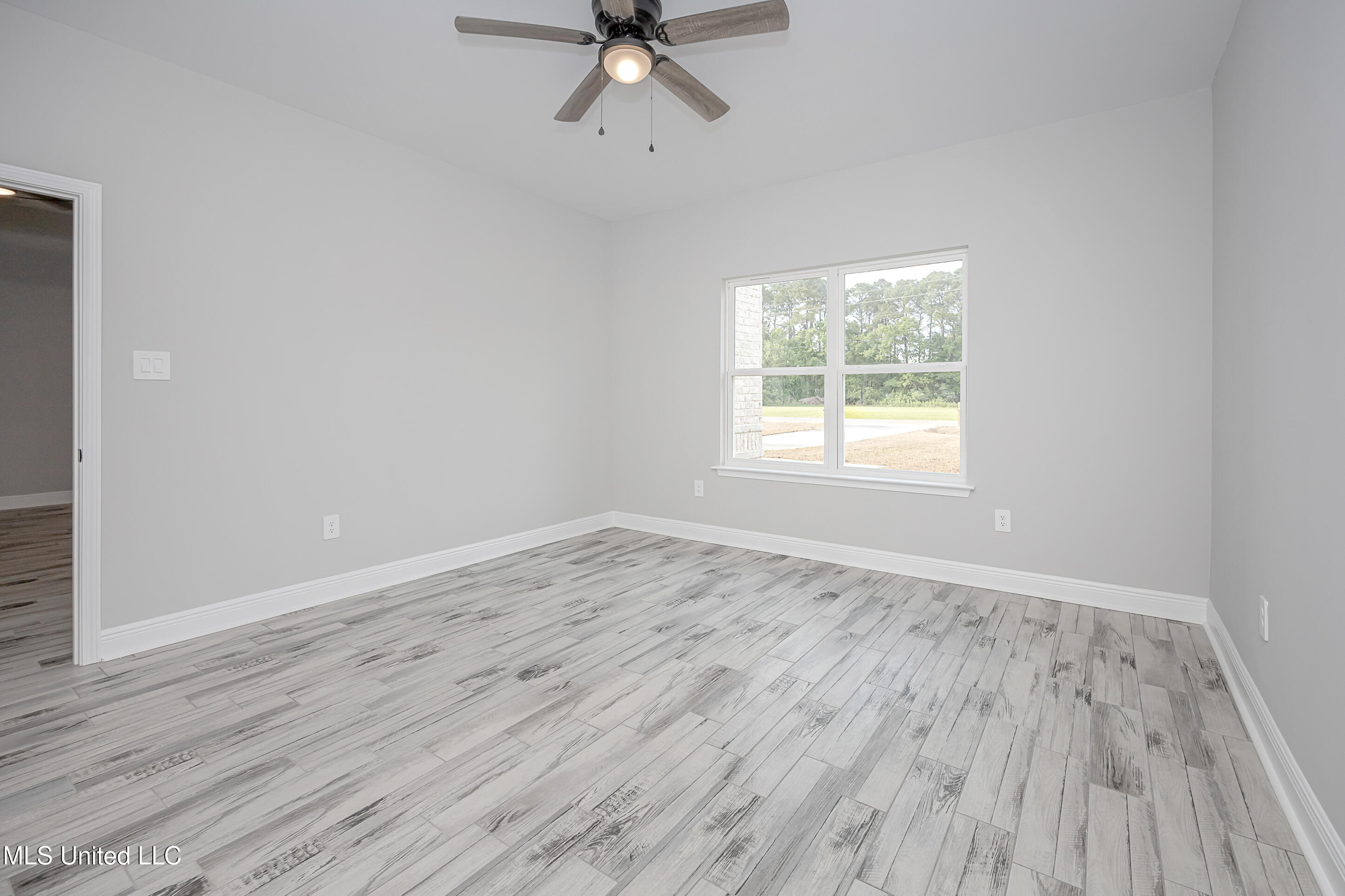 2401 Graveline Road, Gautier, Mississippi image 25