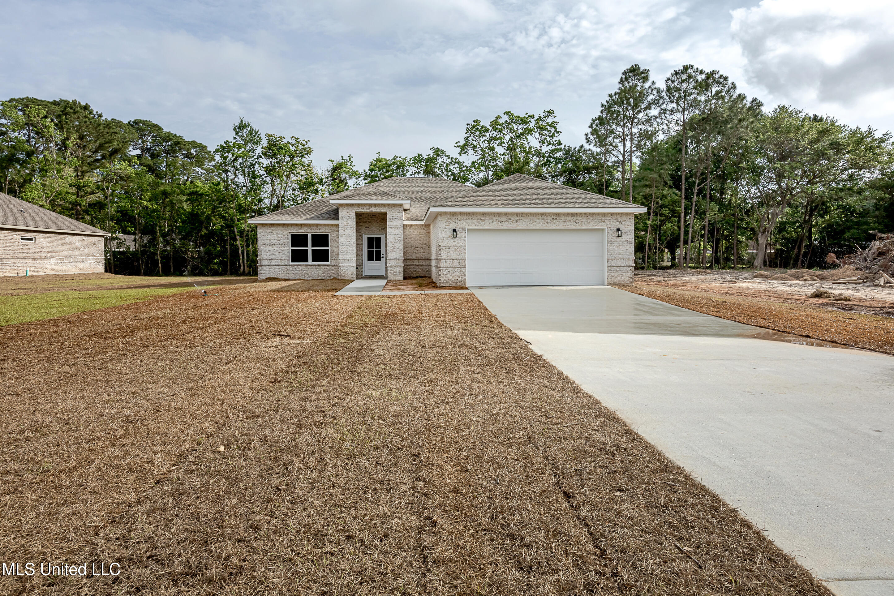 2401 Graveline Road, Gautier, Mississippi image 9