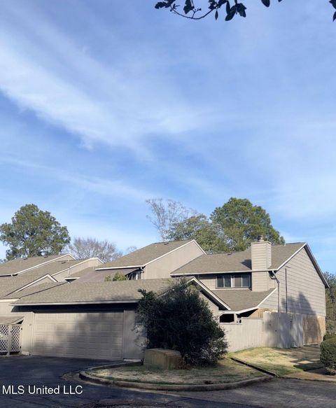 Condo For Sale - 5125 Old Canton Road<br/> Jackson, MS 39211