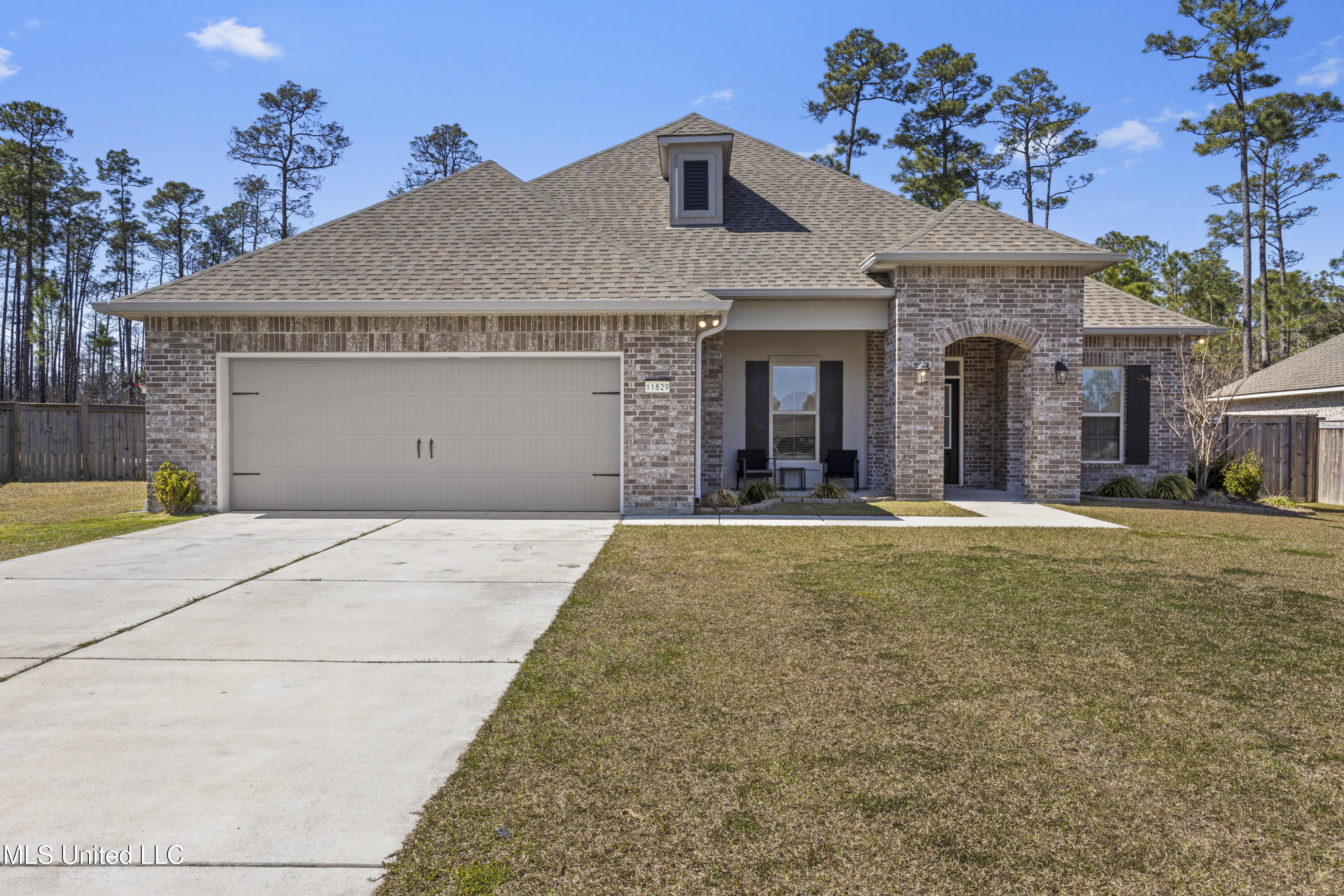 11829 Smokey Court, Ocean Springs, Mississippi image 1