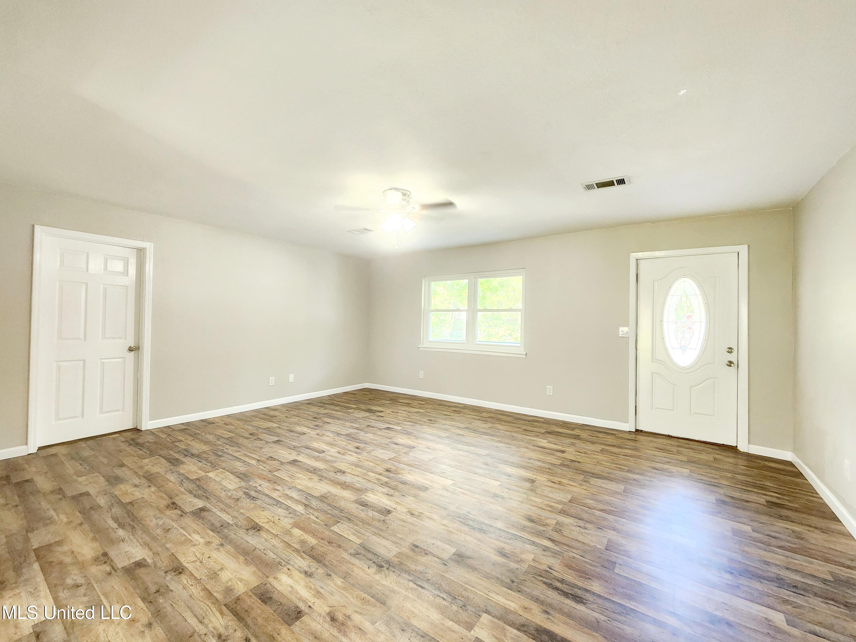 9108 Moser Avenue, Vancleave, Mississippi image 6