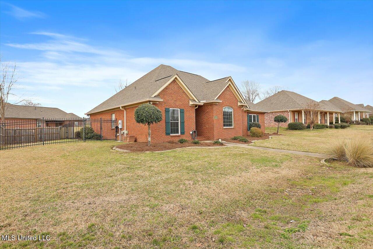 103 Arrow Drive, Clinton, Mississippi image 3