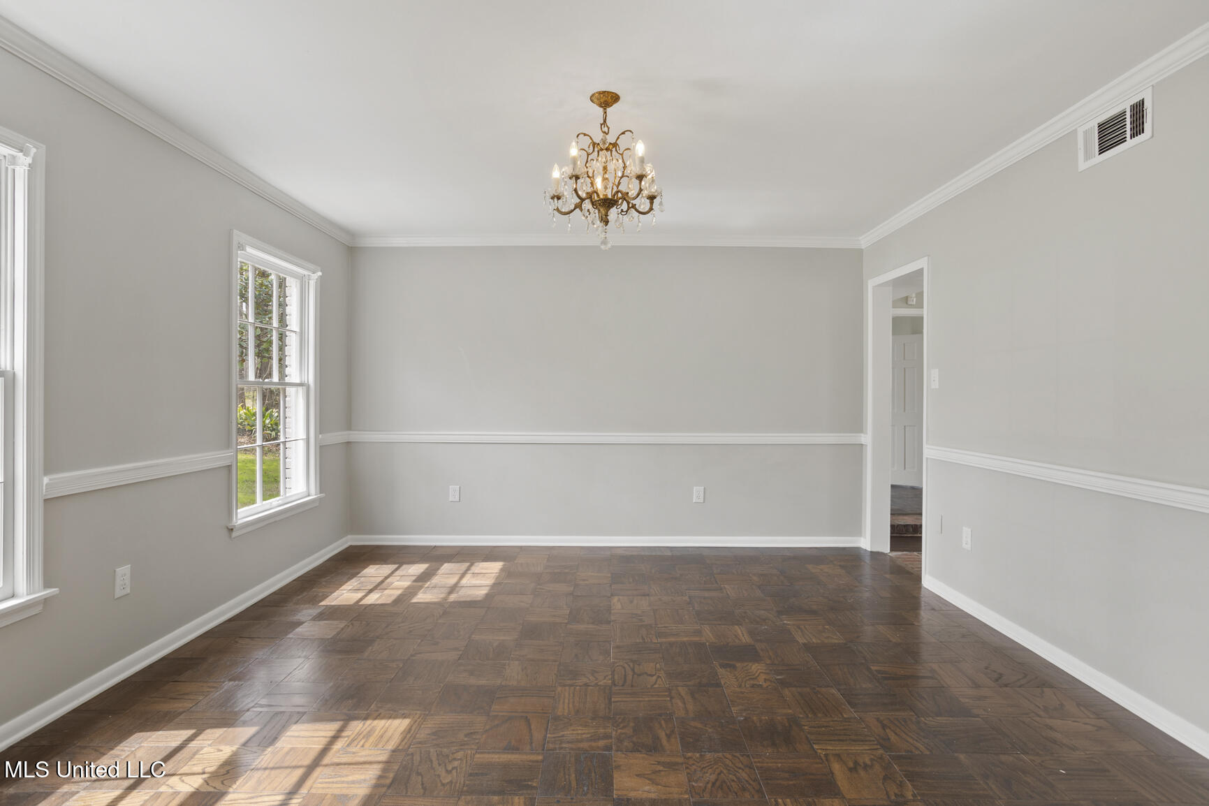 2040 Brecon Drive, Jackson, Mississippi image 5