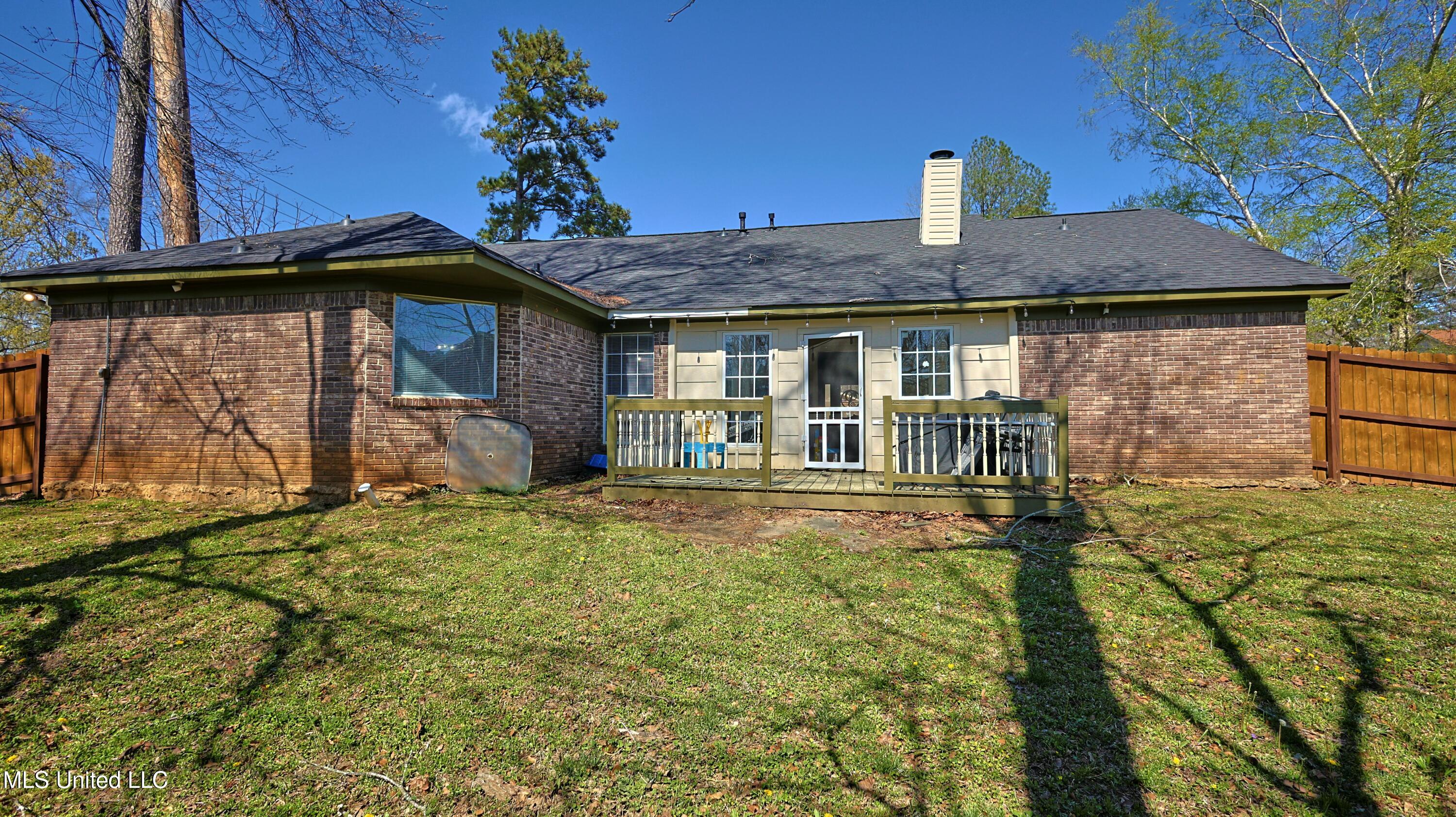 937 W Lake Dockery Drive, Byram, Mississippi image 23