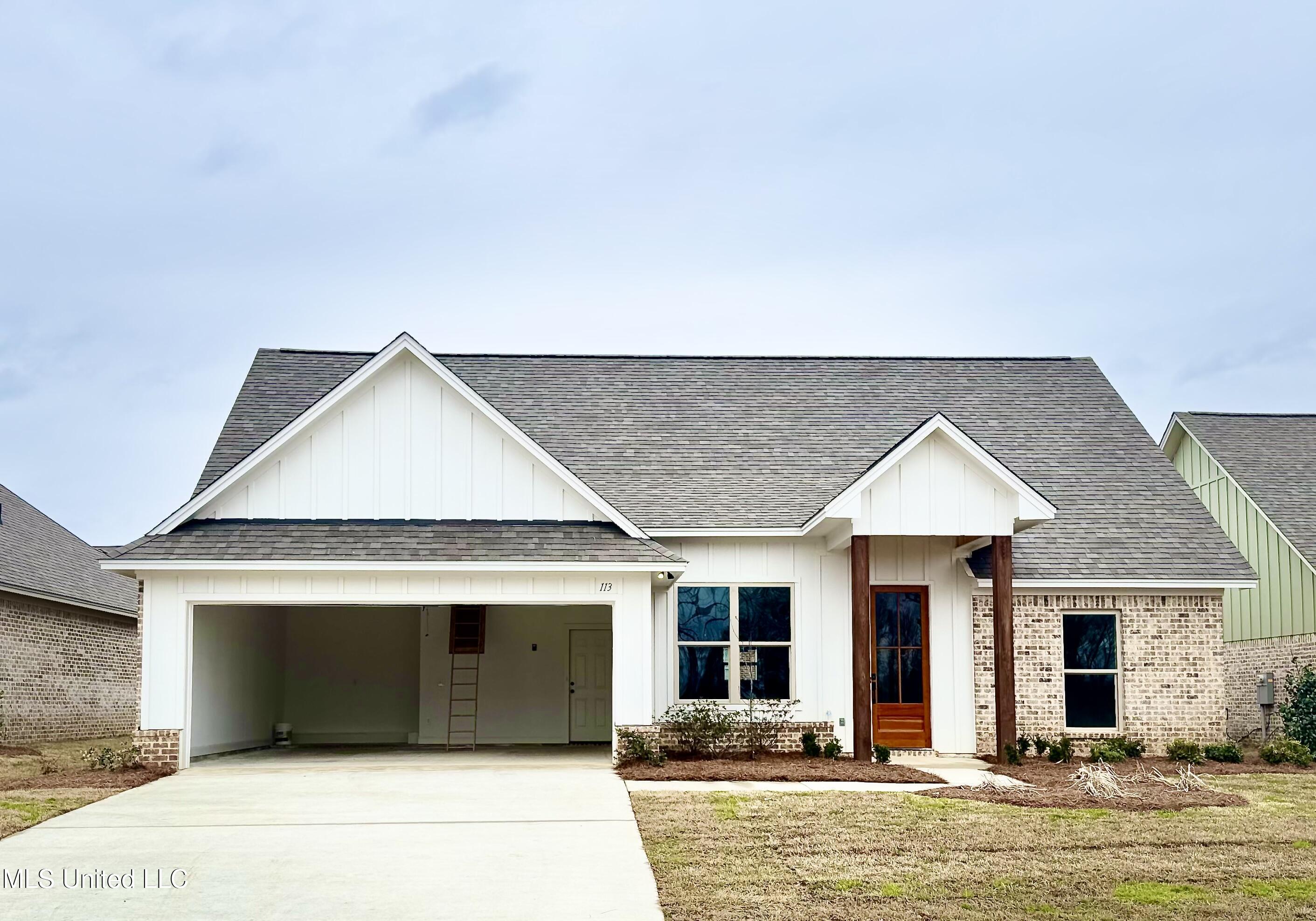 113 Southern Oak Way, Canton, Mississippi image 1