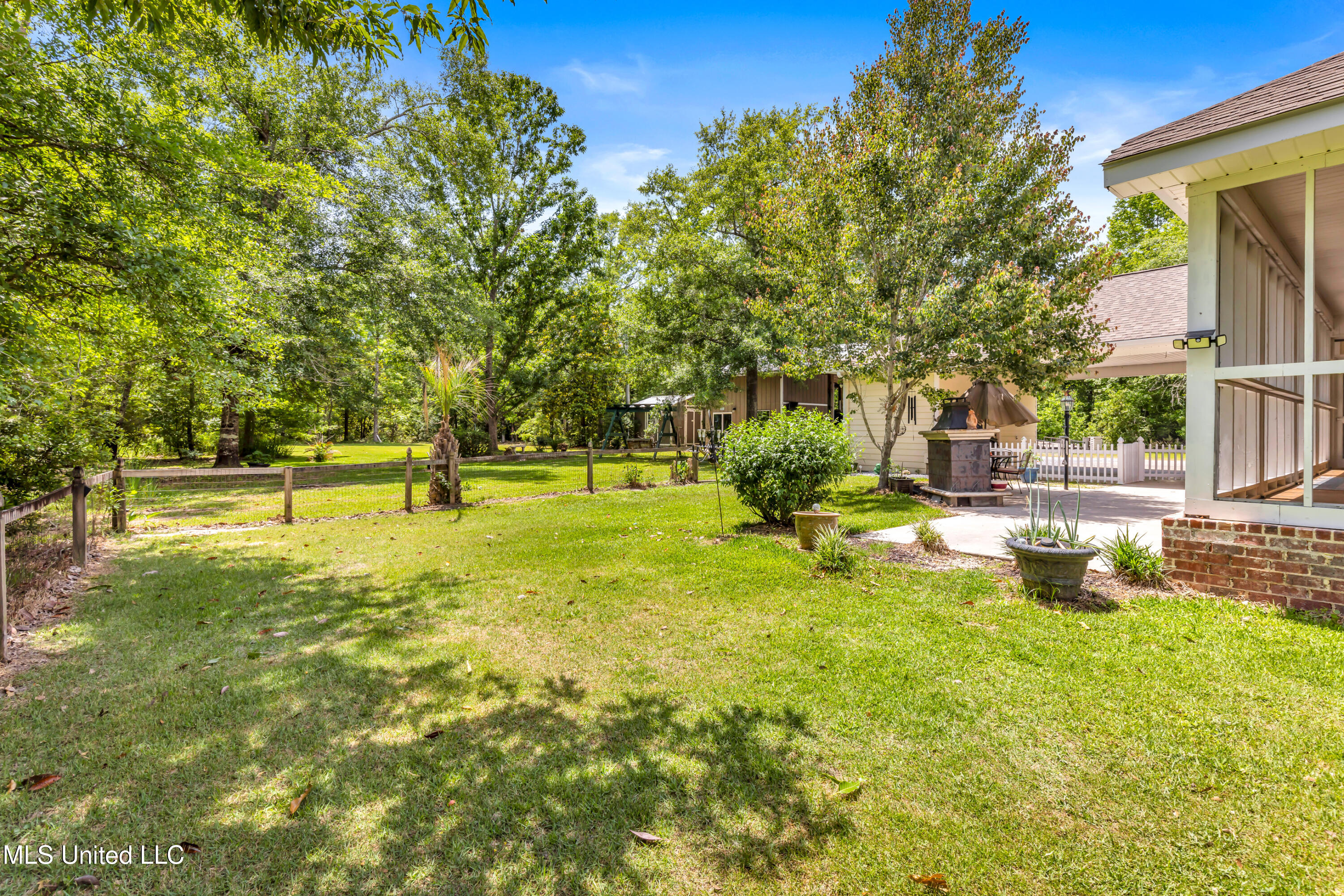 1199 Irvin Favre Road, Pass Christian, Mississippi image 35